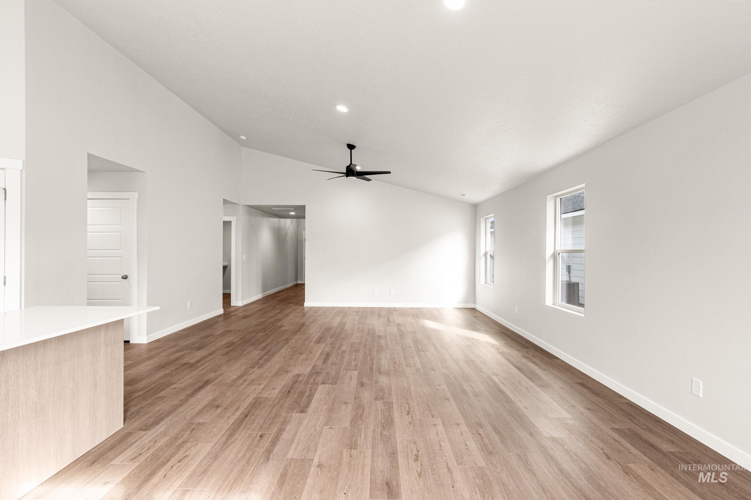 6715 W Redwood Creek Dr, Meridian, Idaho 83646, 4 Bedrooms, 2 Bathrooms, Residential For Sale, Price $479,990, 98976257