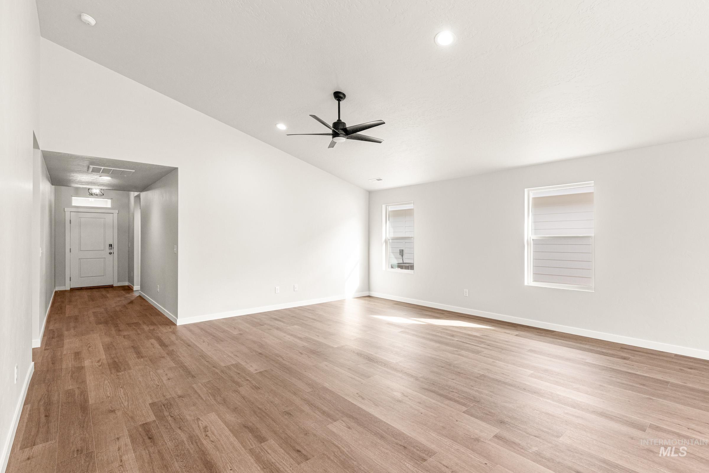 6715 W Redwood Creek Dr, Meridian, Idaho 83646, 4 Bedrooms, 2 Bathrooms, Residential For Sale, Price $479,990, 98976257