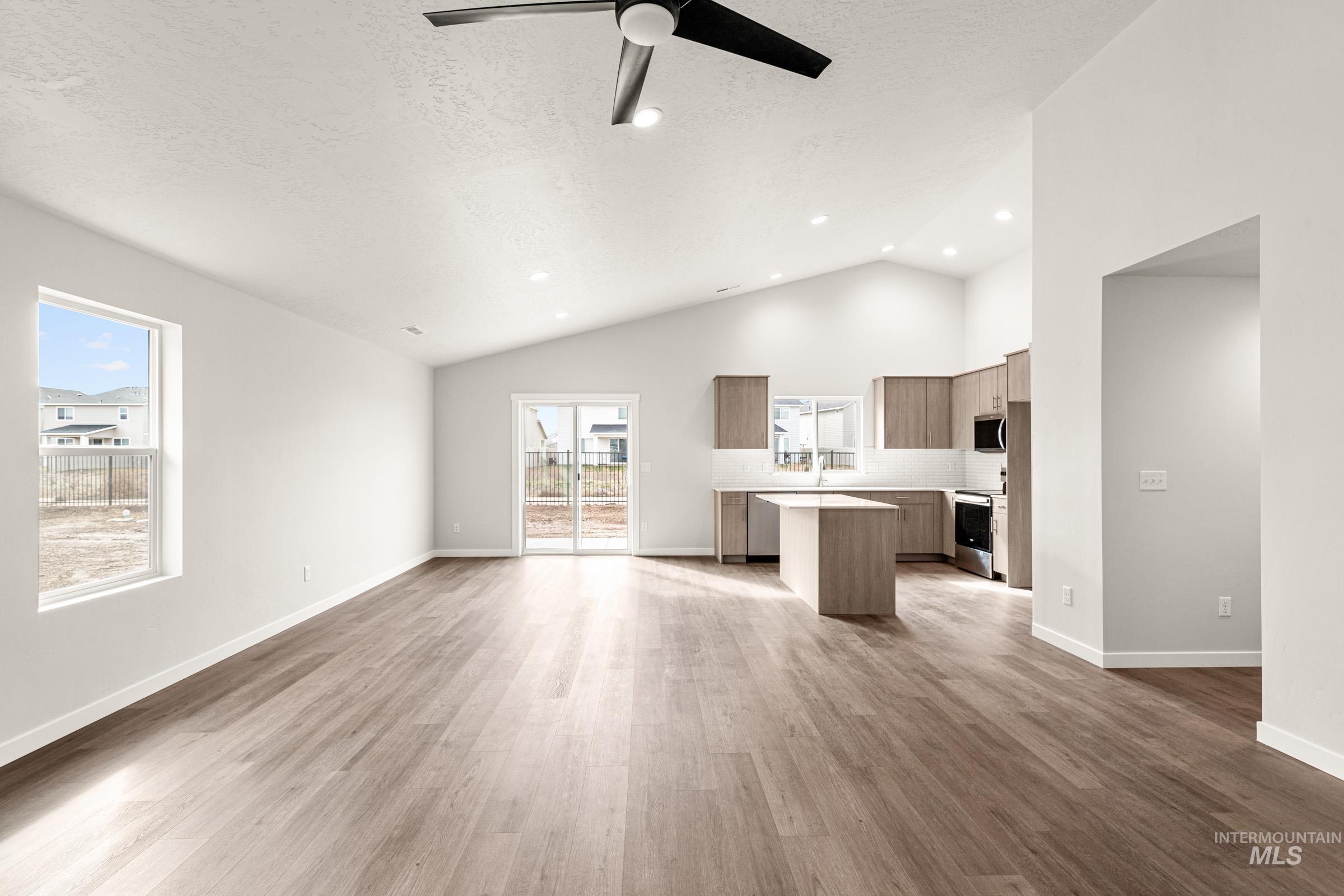 6715 W Redwood Creek Dr, Meridian, Idaho 83646, 4 Bedrooms, 2 Bathrooms, Residential For Sale, Price $479,990, 98976257