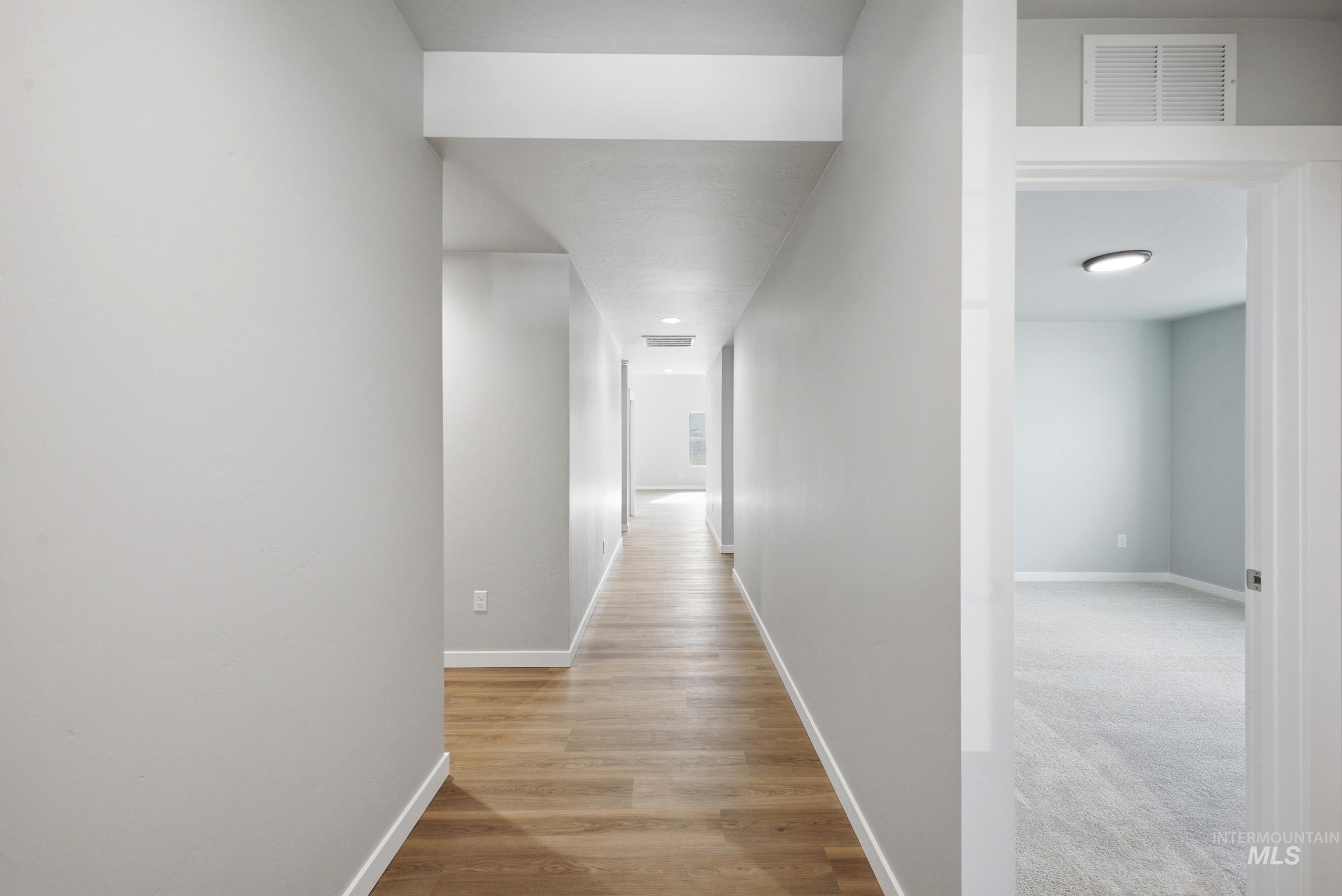 6679 W Redwood Creek Dr, Meridian, Idaho 83646, 4 Bedrooms, 2 Bathrooms, Residential For Sale, Price $509,990,MLS 98976259