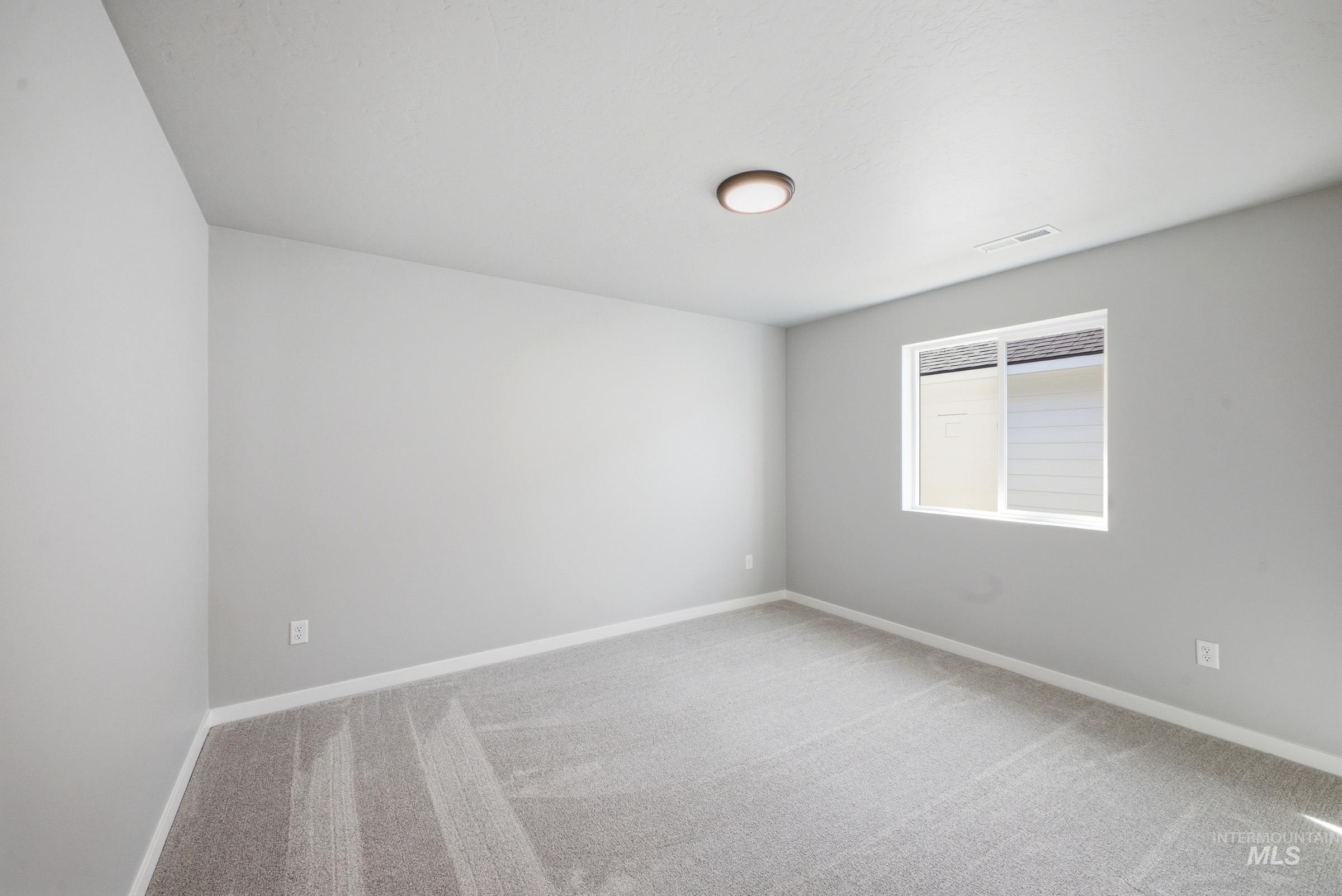 6679 W Redwood Creek Dr, Meridian, Idaho 83646, 4 Bedrooms, 2 Bathrooms, Residential For Sale, Price $509,990,MLS 98976259