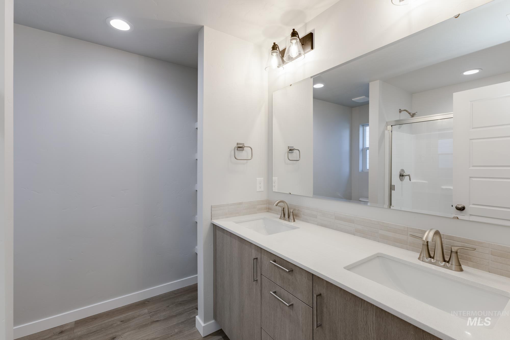 6679 W Redwood Creek Dr, Meridian, Idaho 83646, 4 Bedrooms, 2 Bathrooms, Residential For Sale, Price $509,990, 98976259