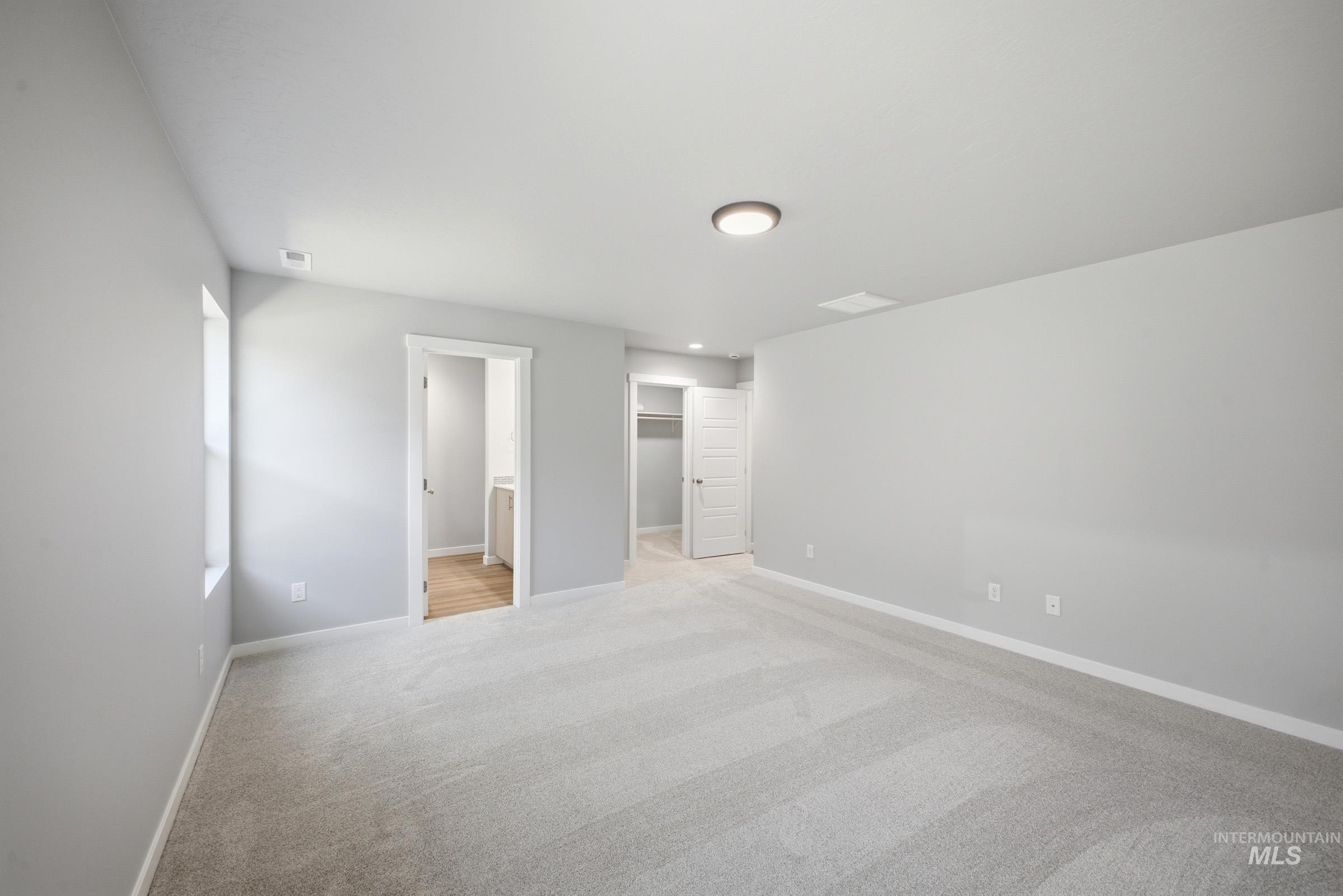 6679 W Redwood Creek Dr, Meridian, Idaho 83646, 4 Bedrooms, 2 Bathrooms, Residential For Sale, Price $509,990,MLS 98976259