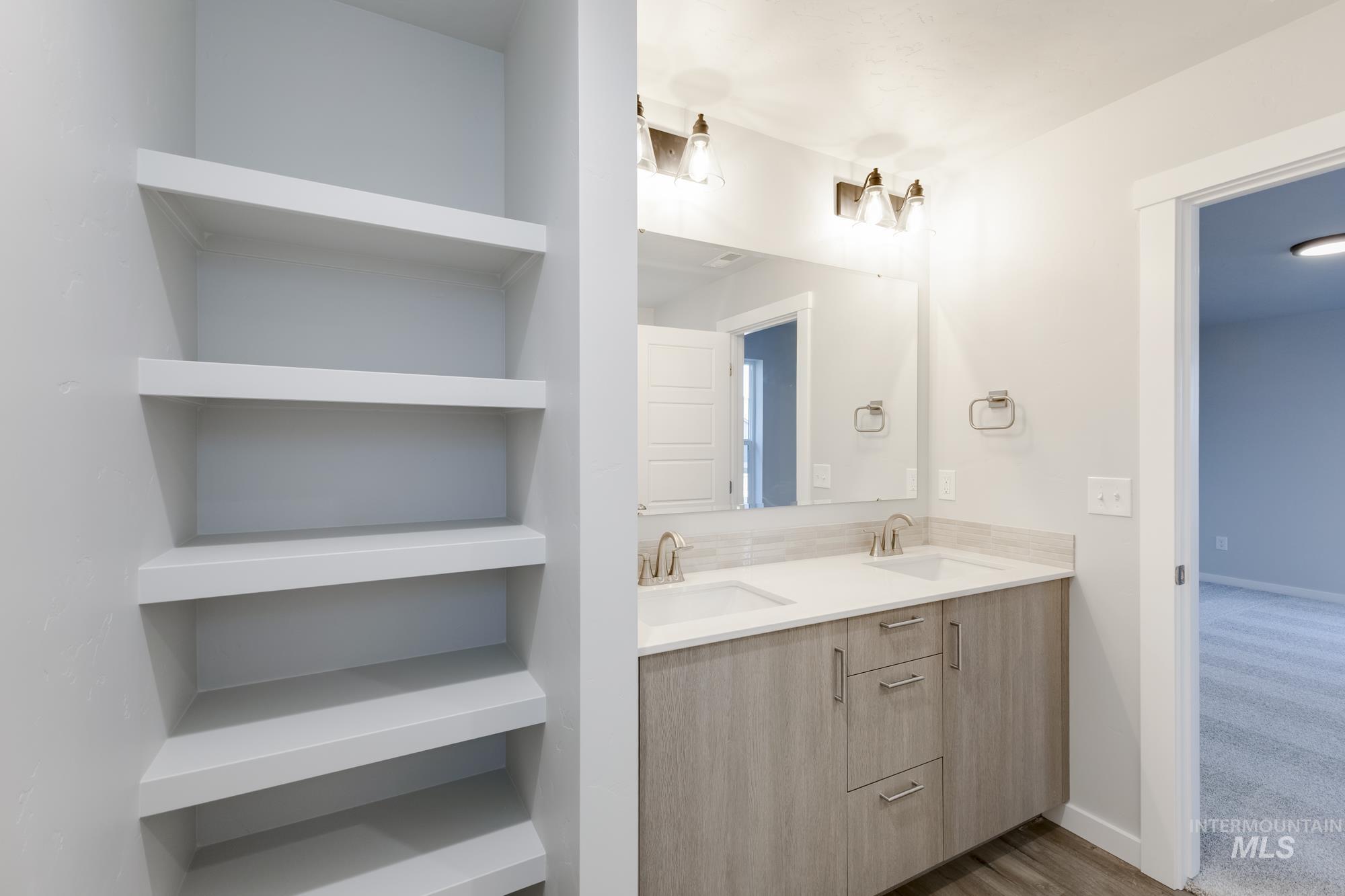 6679 W Redwood Creek Dr, Meridian, Idaho 83646, 4 Bedrooms, 2 Bathrooms, Residential For Sale, Price $509,990, 98976259