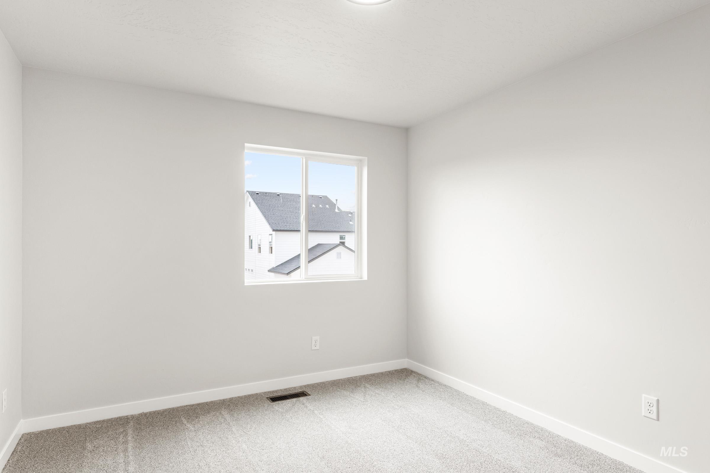 6756 W Redwood Creek Dr, Meridian, Idaho 83646, 3 Bedrooms, 2.5 Bathrooms, Residential For Sale, Price $464,990, 98976261