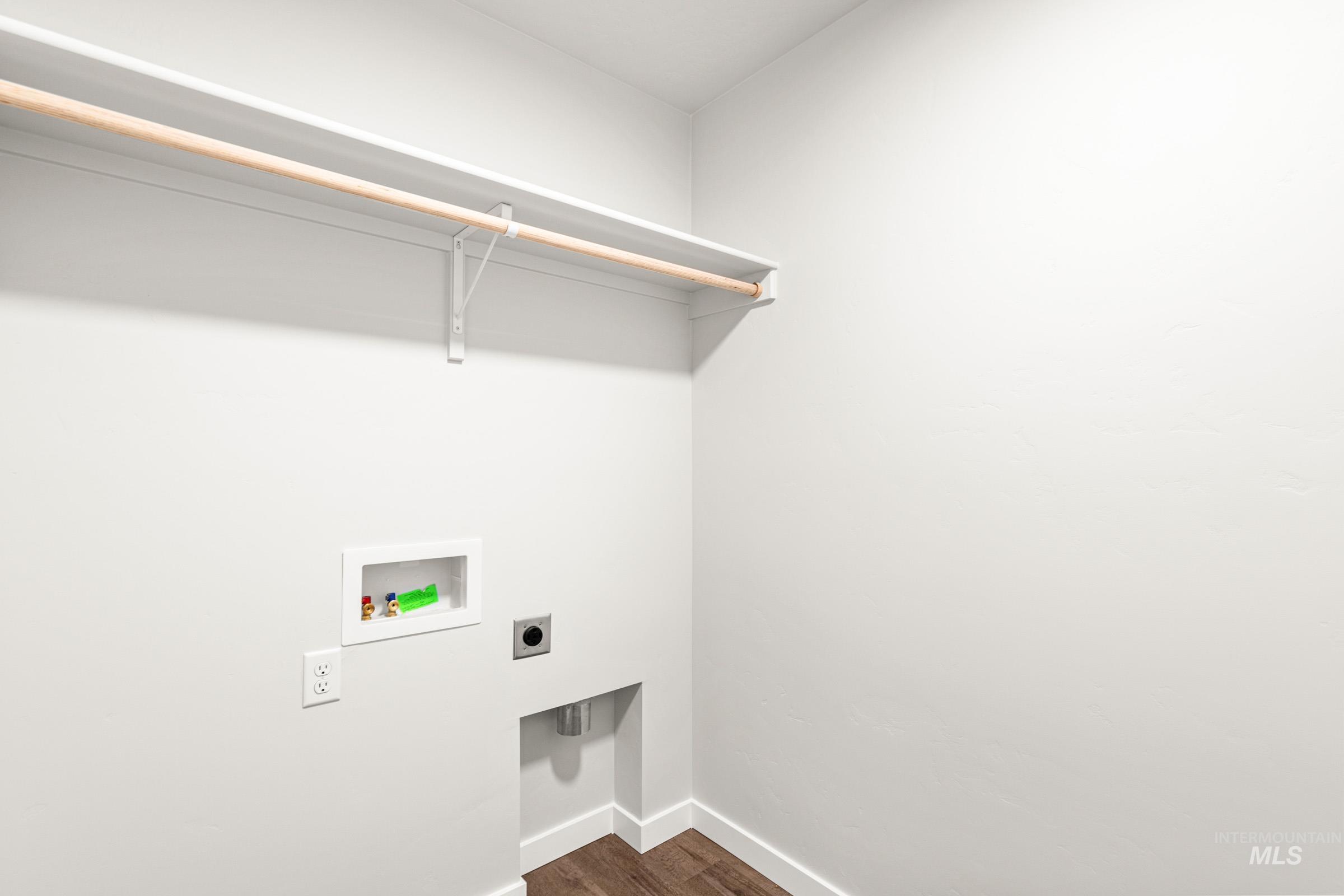 6756 W Redwood Creek Dr, Meridian, Idaho 83646, 3 Bedrooms, 2.5 Bathrooms, Residential For Sale, Price $464,990, 98976261