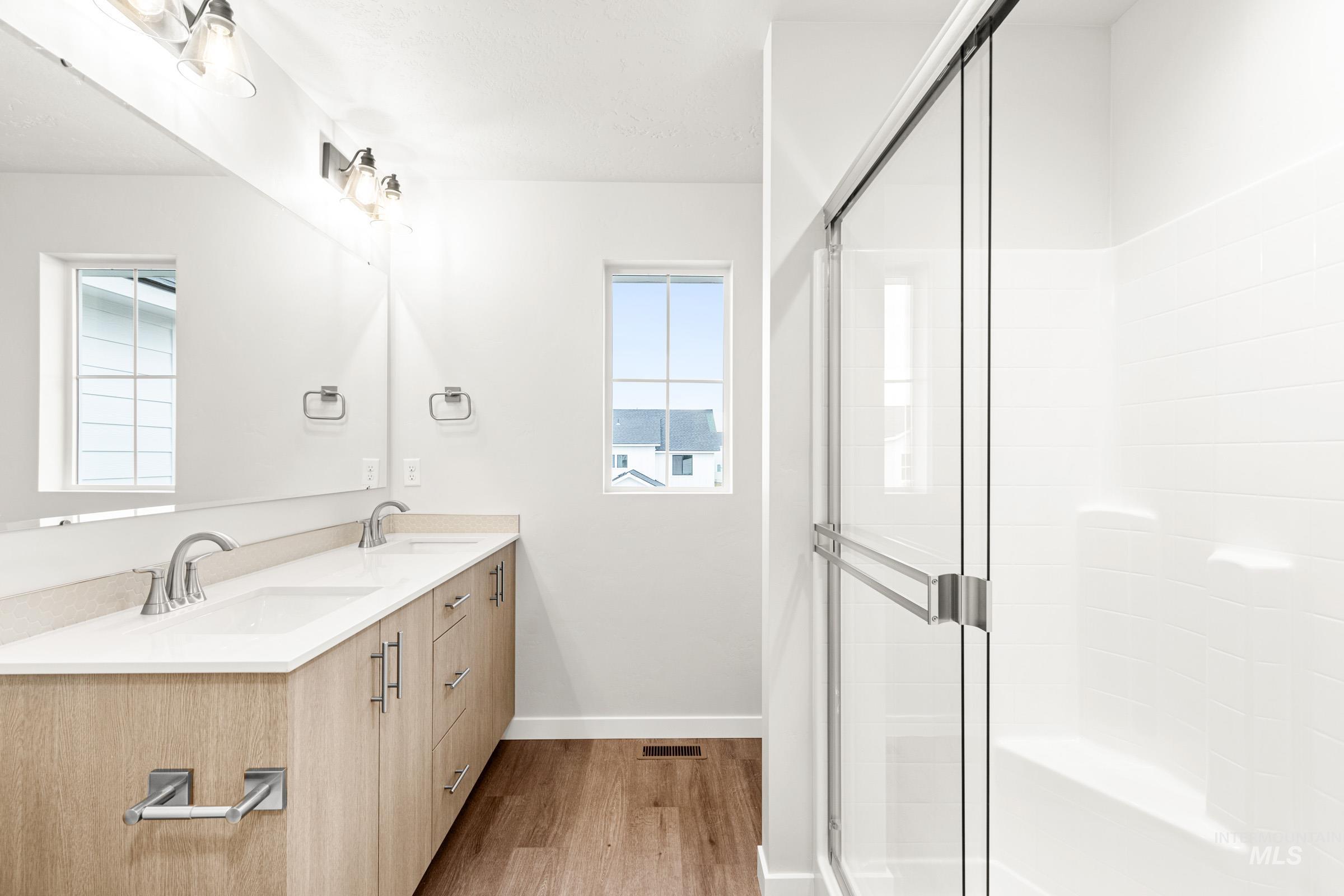 6756 W Redwood Creek Dr, Meridian, Idaho 83646, 3 Bedrooms, 2.5 Bathrooms, Residential For Sale, Price $464,990, 98976261