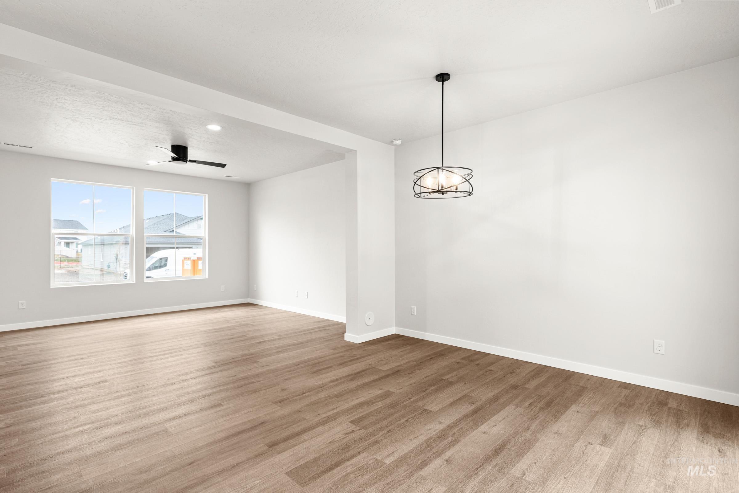 6756 W Redwood Creek Dr, Meridian, Idaho 83646, 3 Bedrooms, 2.5 Bathrooms, Residential For Sale, Price $464,990, 98976261