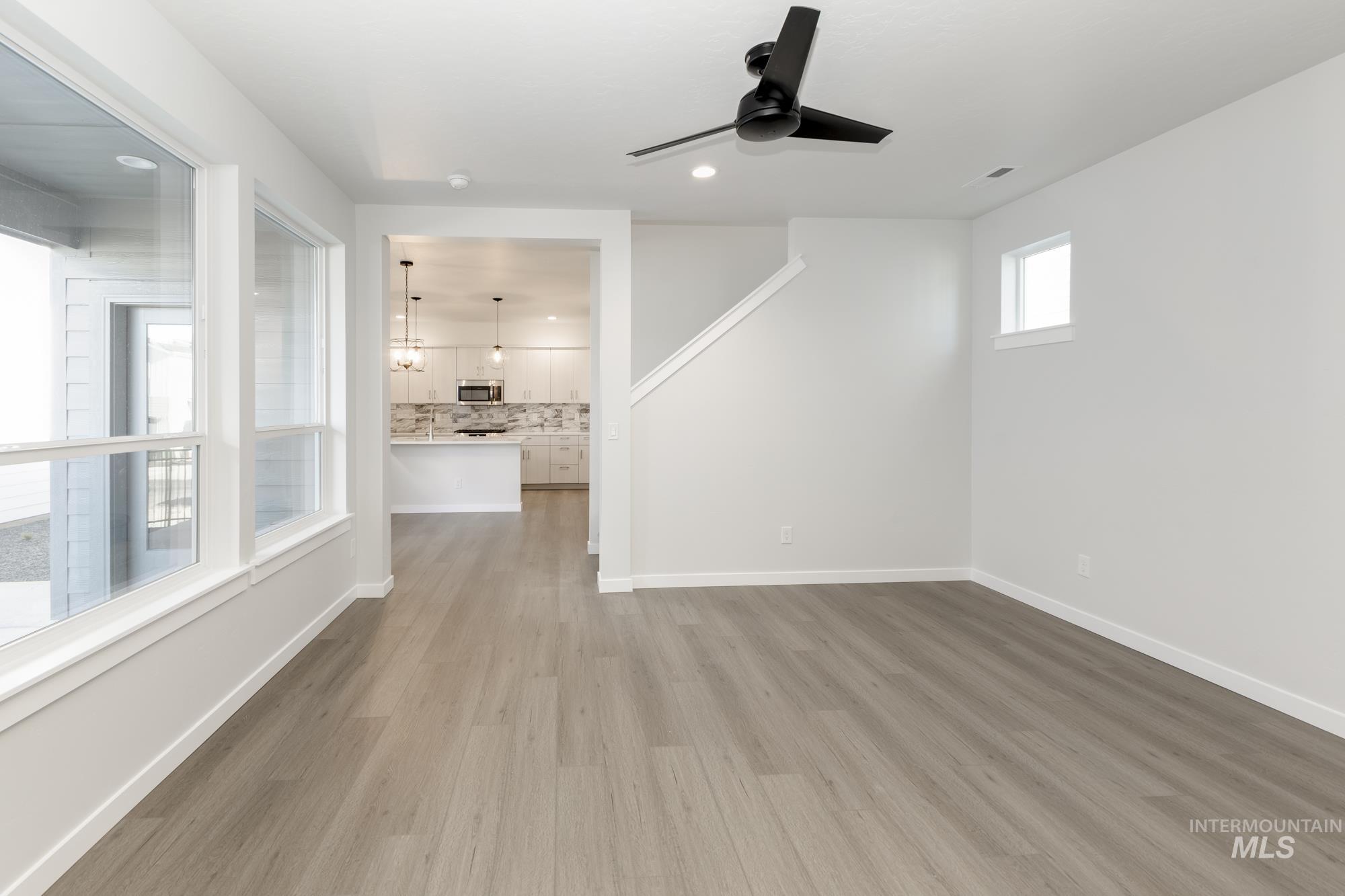 6728 W Redwood Creek Dr, Meridian, Idaho 83646, 3 Bedrooms, 2.5 Bathrooms, Residential For Sale, Price $429,990, 98976262