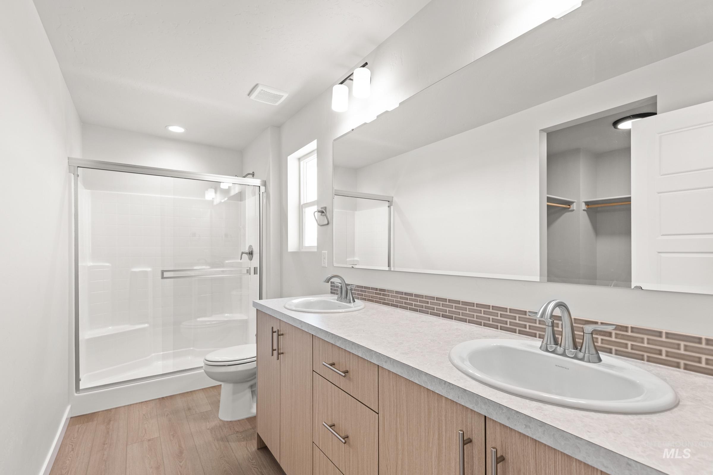 17763 N Hugh Glass Way, Nampa, Idaho 83687, 4 Bedrooms, 2.5 Bathrooms, Residential For Sale, Price $456,990,MLS 98976263