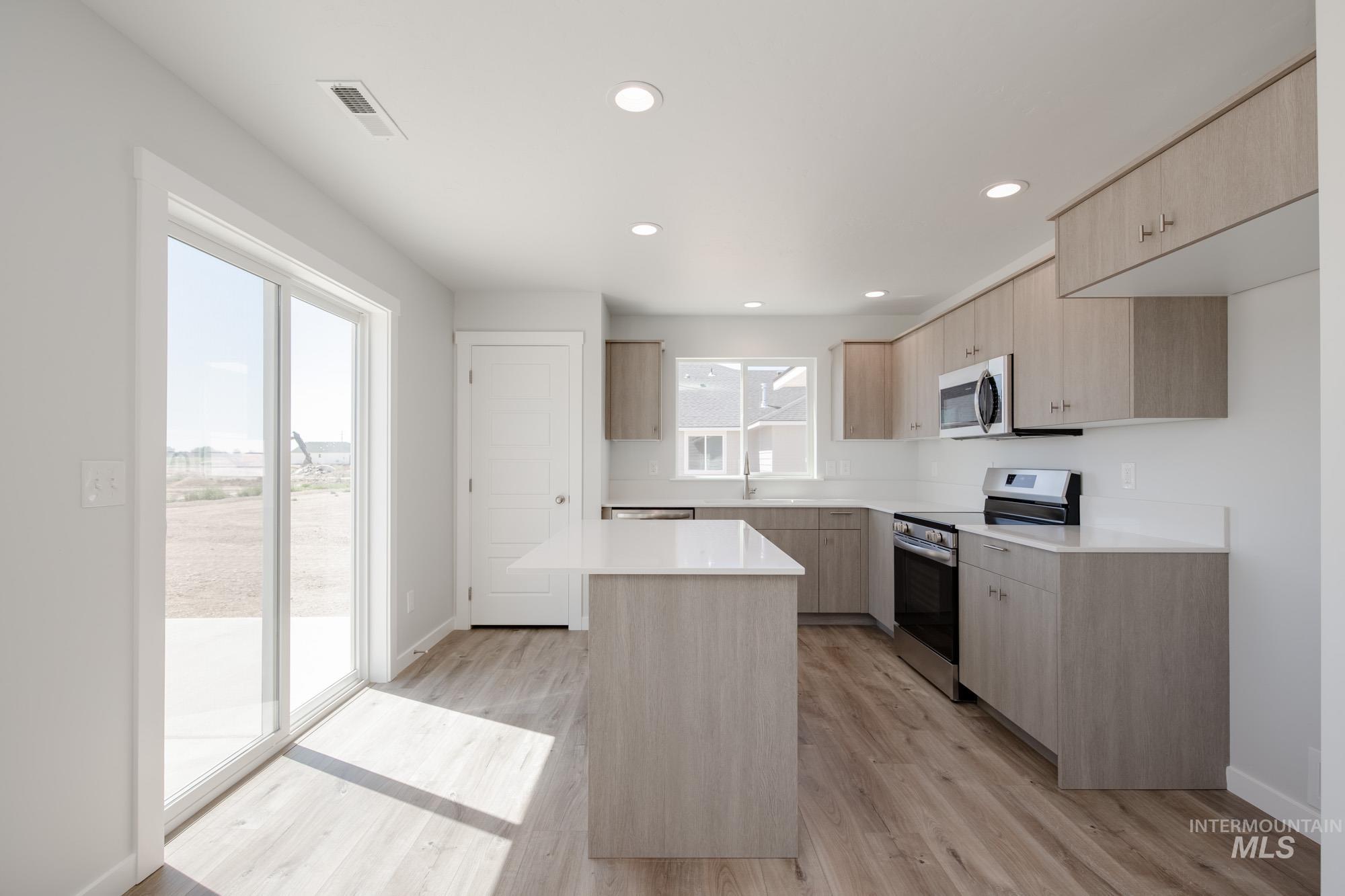 17763 N Hugh Glass Way, Nampa, Idaho 83687, 4 Bedrooms, 2.5 Bathrooms, Residential For Sale, Price $456,990, 98976263