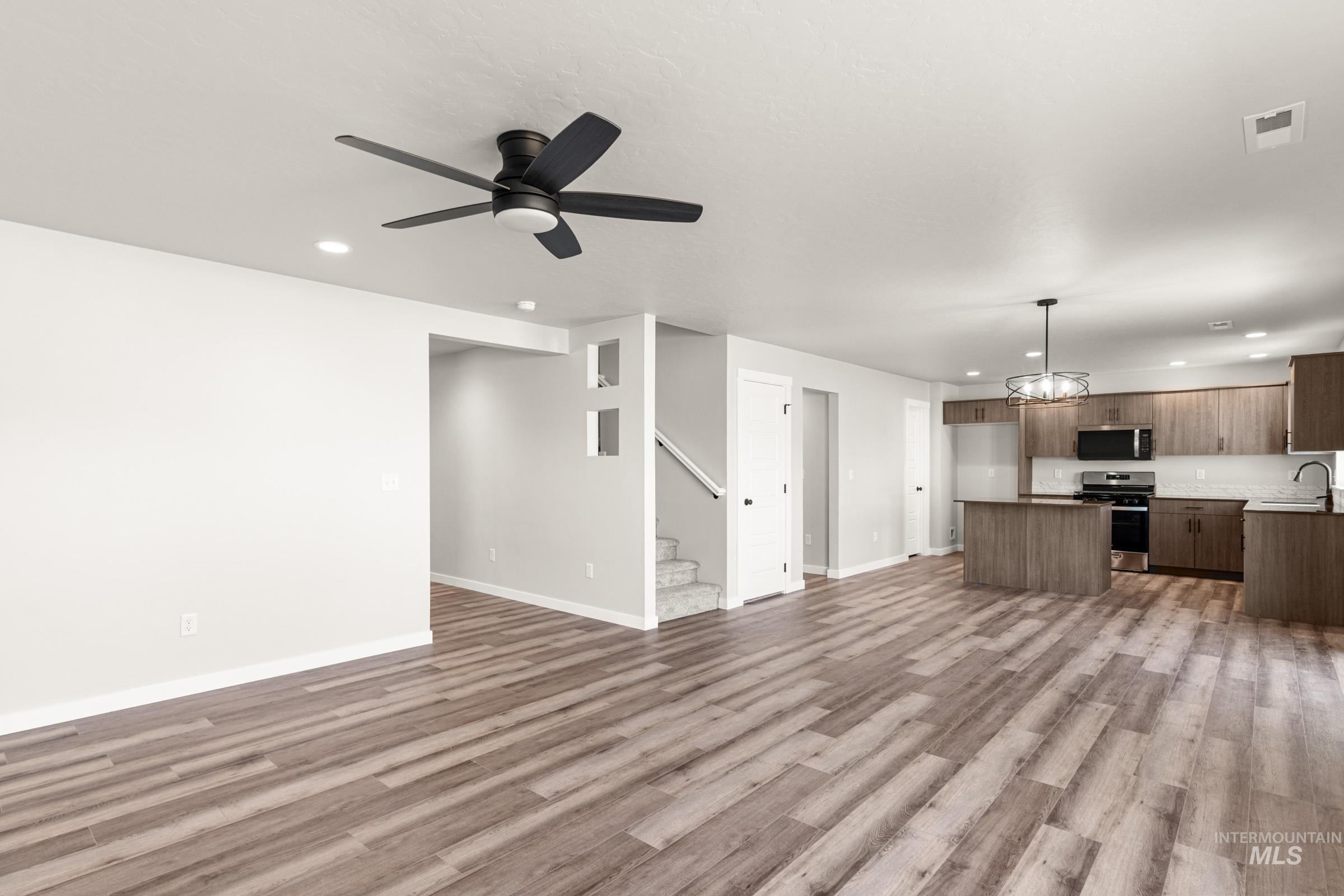 17635 N Boone Peak Ave, Nampa, Idaho 83687, 4 Bedrooms, 2.5 Bathrooms, Residential For Sale, Price $469,990, 98976265