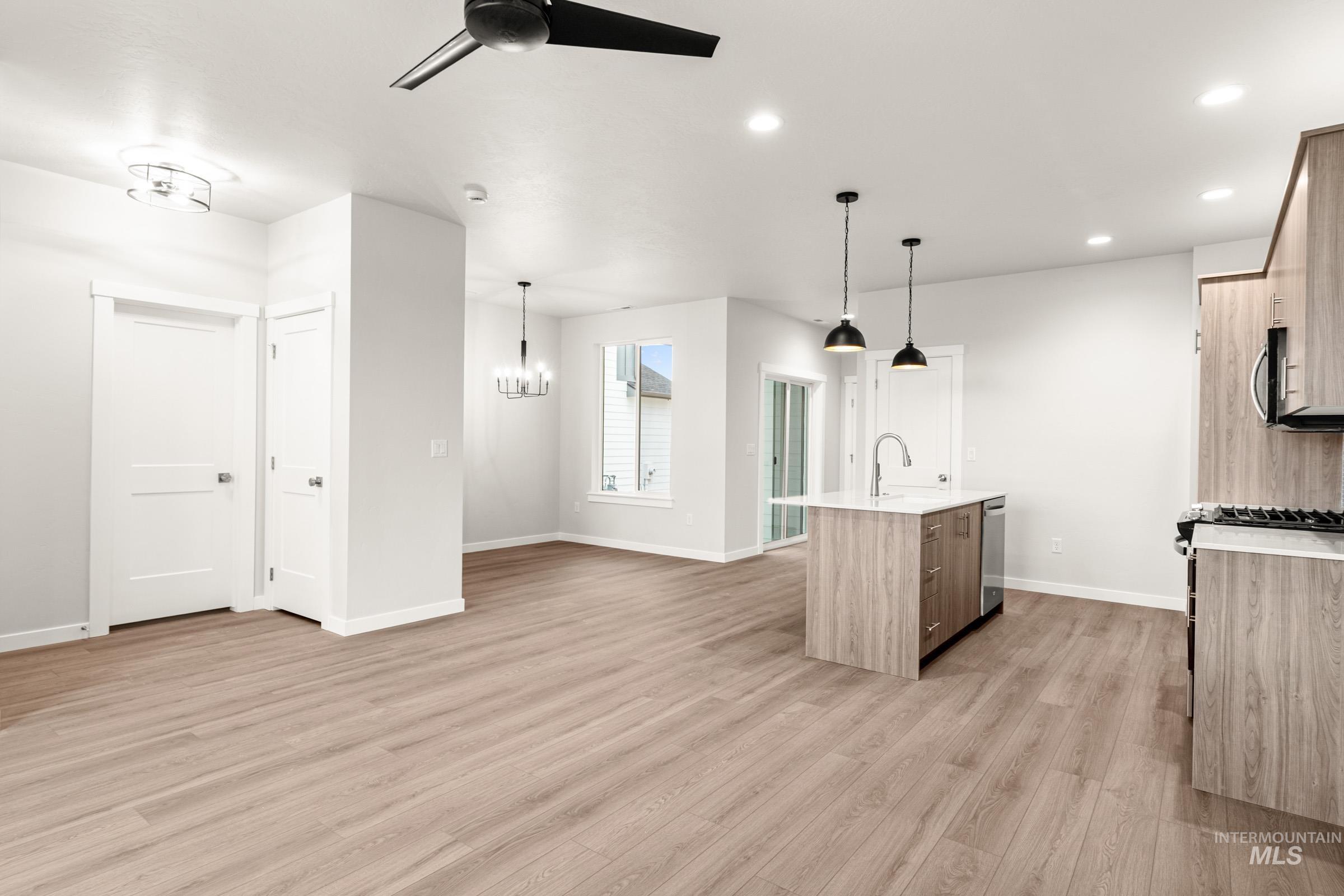 6759 S Harvest Cove Ave, Boise, Idaho 83709, 3 Bedrooms, 2.5 Bathrooms, Residential For Sale, Price $445,990, 98976266