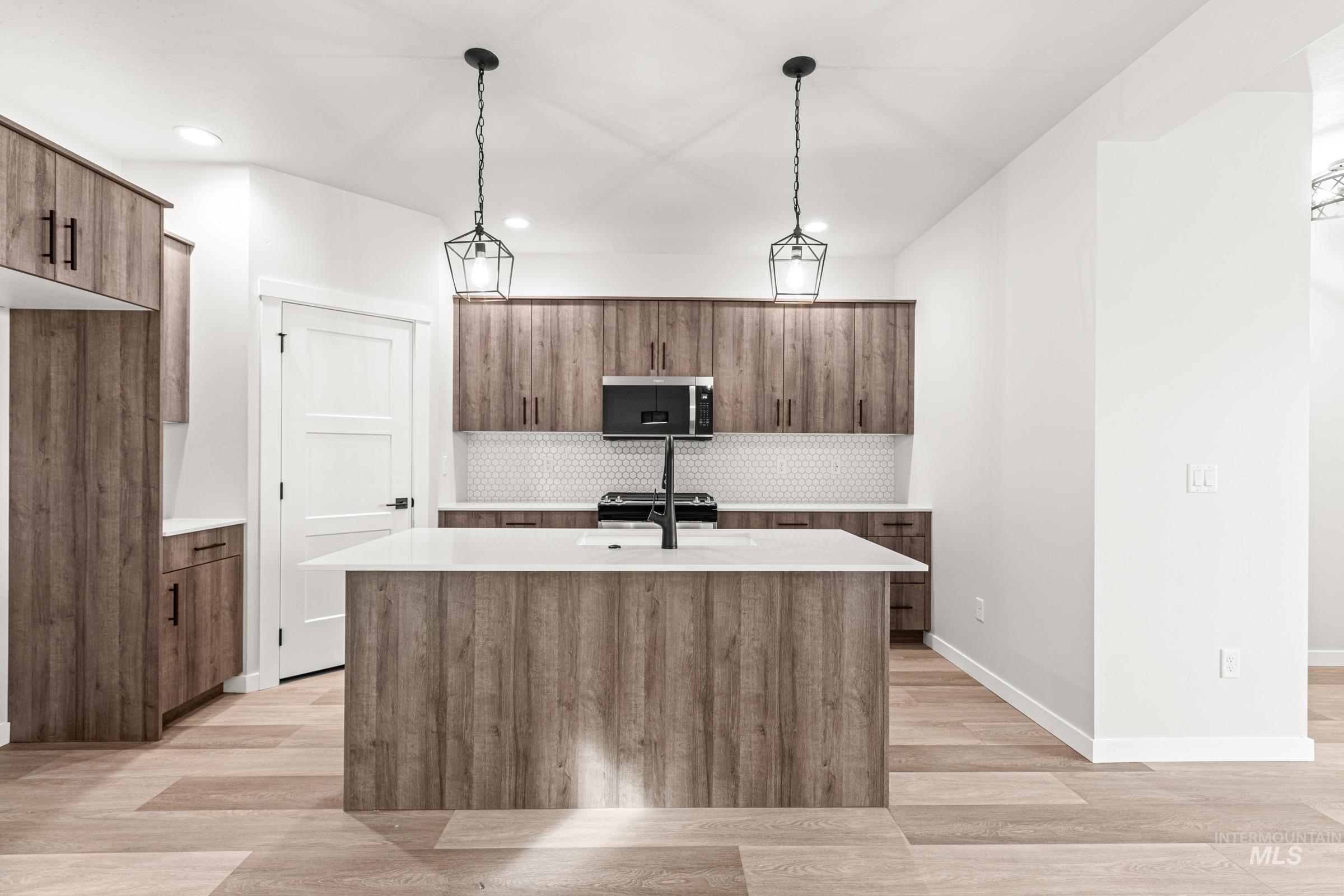 6763 S Harvest Cove Ave, Boise, Idaho 83709, 3 Bedrooms, 2.5 Bathrooms, Residential For Sale, Price $479,990, 98976267