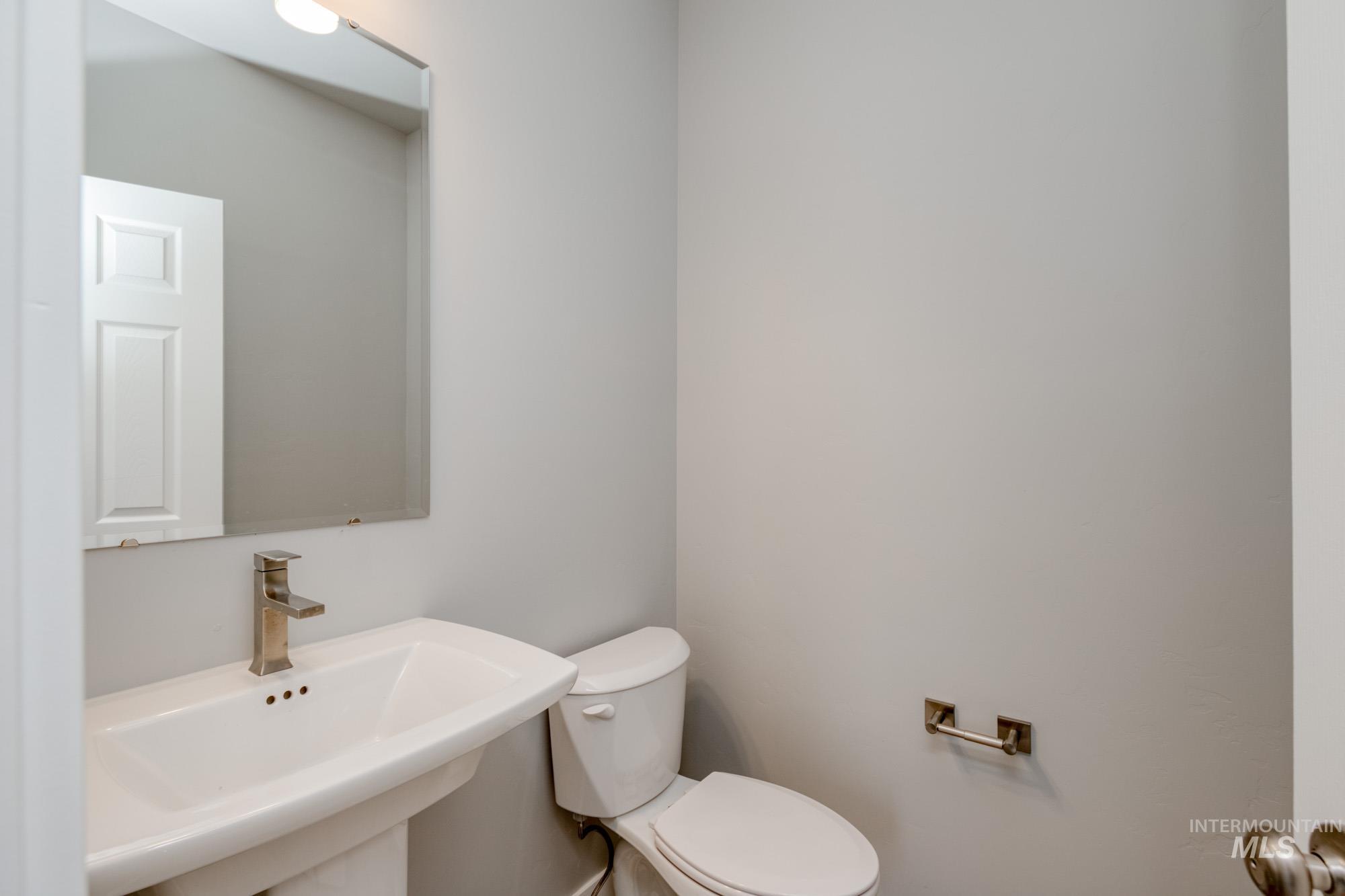 6779 S Harvest Cove Ave, Boise, Idaho 83709, 3 Bedrooms, 2.5 Bathrooms, Residential For Sale, Price $509,990, 98976269