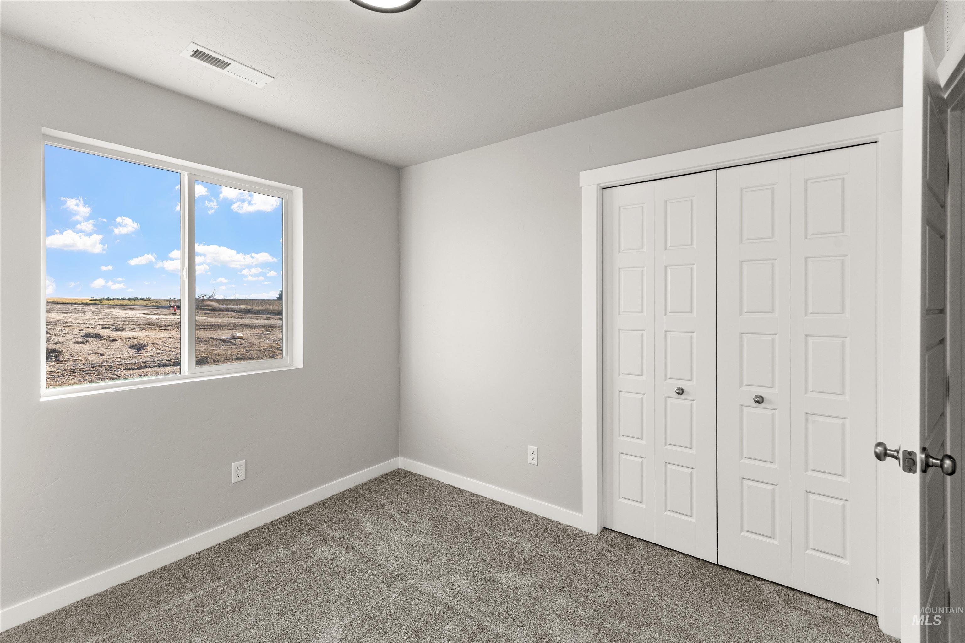 5413 S Desert Cactus Ave, Meridian, Idaho 83642, 3 Bedrooms, 2 Bathrooms, Residential For Sale, Price $404,990, 98976271