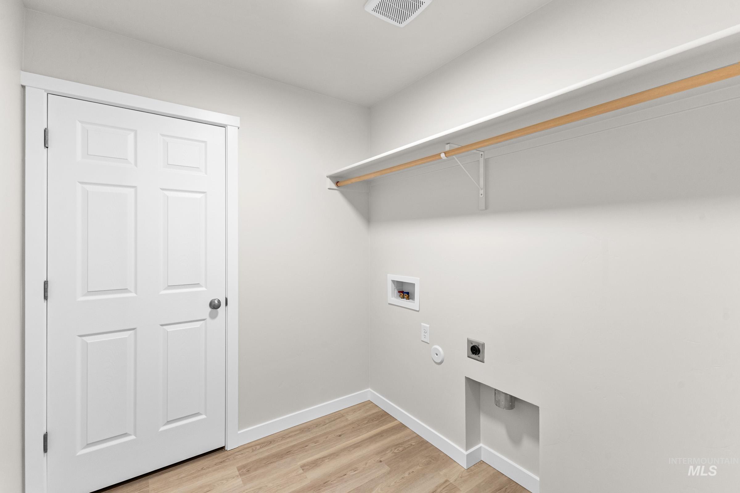 1884 W Unforgettable St, Meridian, Idaho 83642, 4 Bedrooms, 2 Bathrooms, Residential For Sale, Price $459,990, 98976275