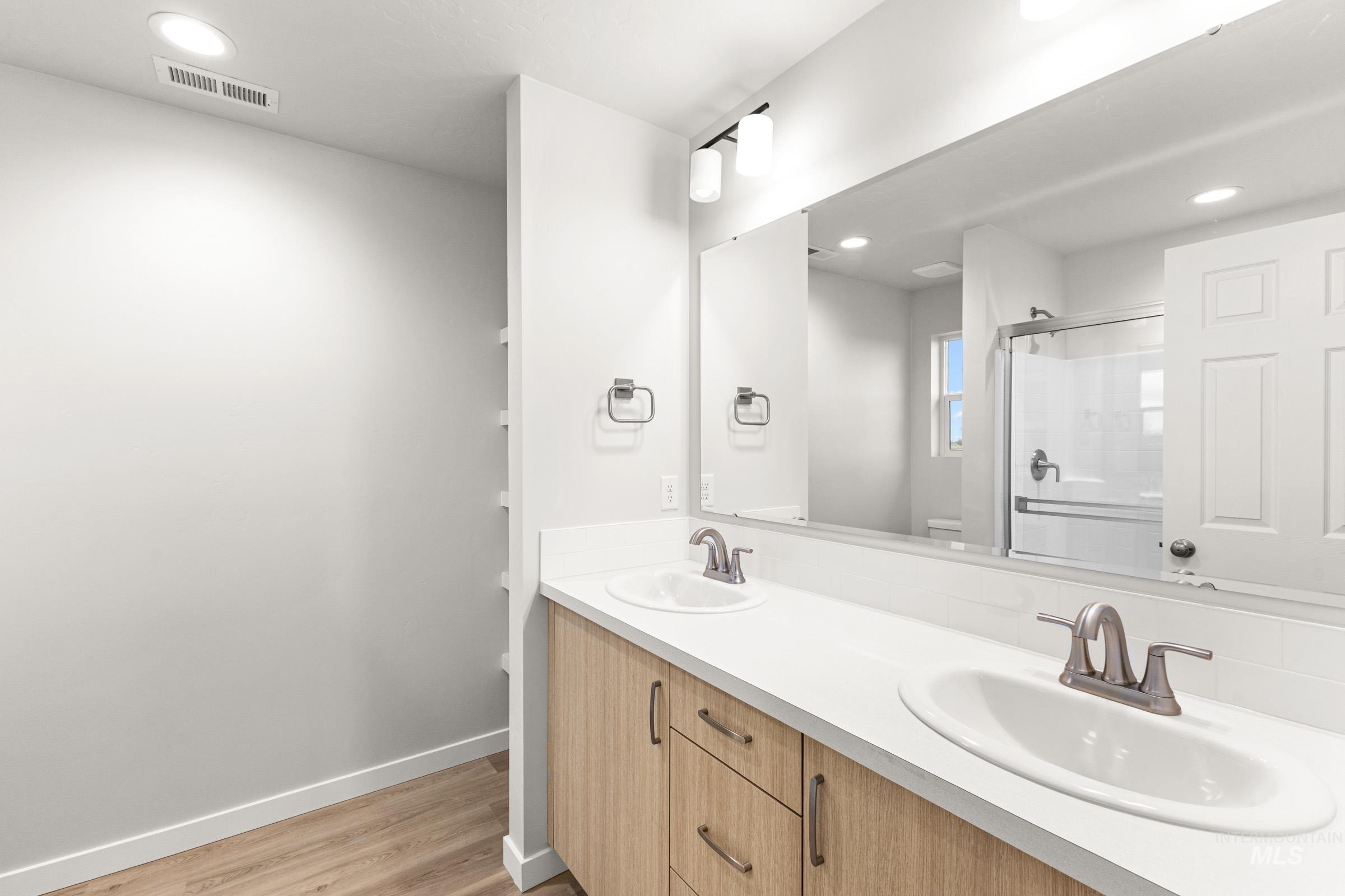 1884 W Unforgettable St, Meridian, Idaho 83642, 4 Bedrooms, 2 Bathrooms, Residential For Sale, Price $459,990, 98976275