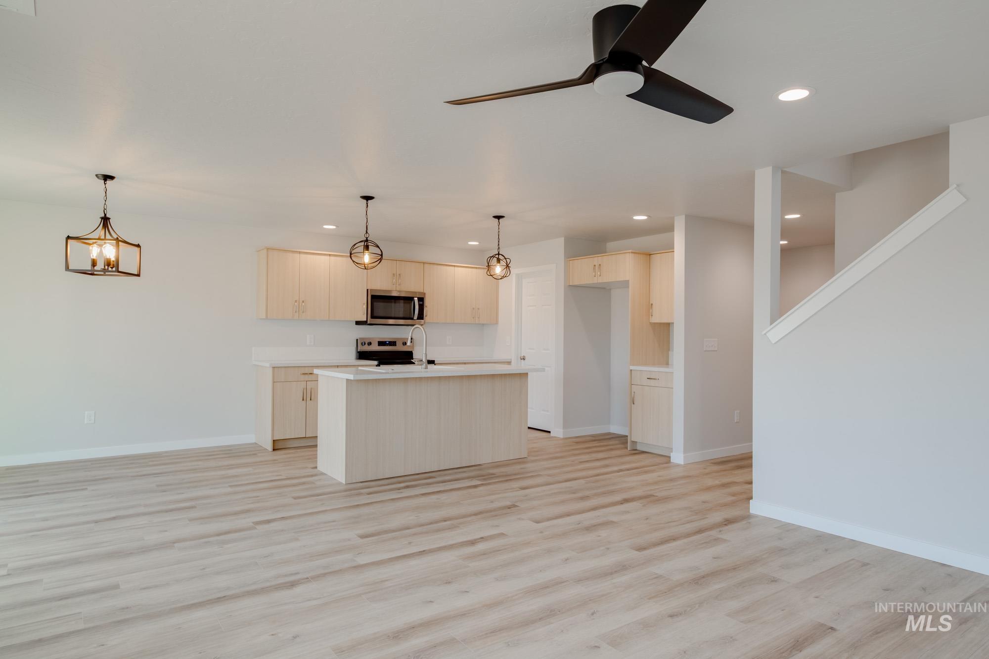 29 S Sweetgrass Pl, Nampa, Idaho 83651, 3 Bedrooms, 2.5 Bathrooms, Residential For Sale, Price $430,990, 98976277