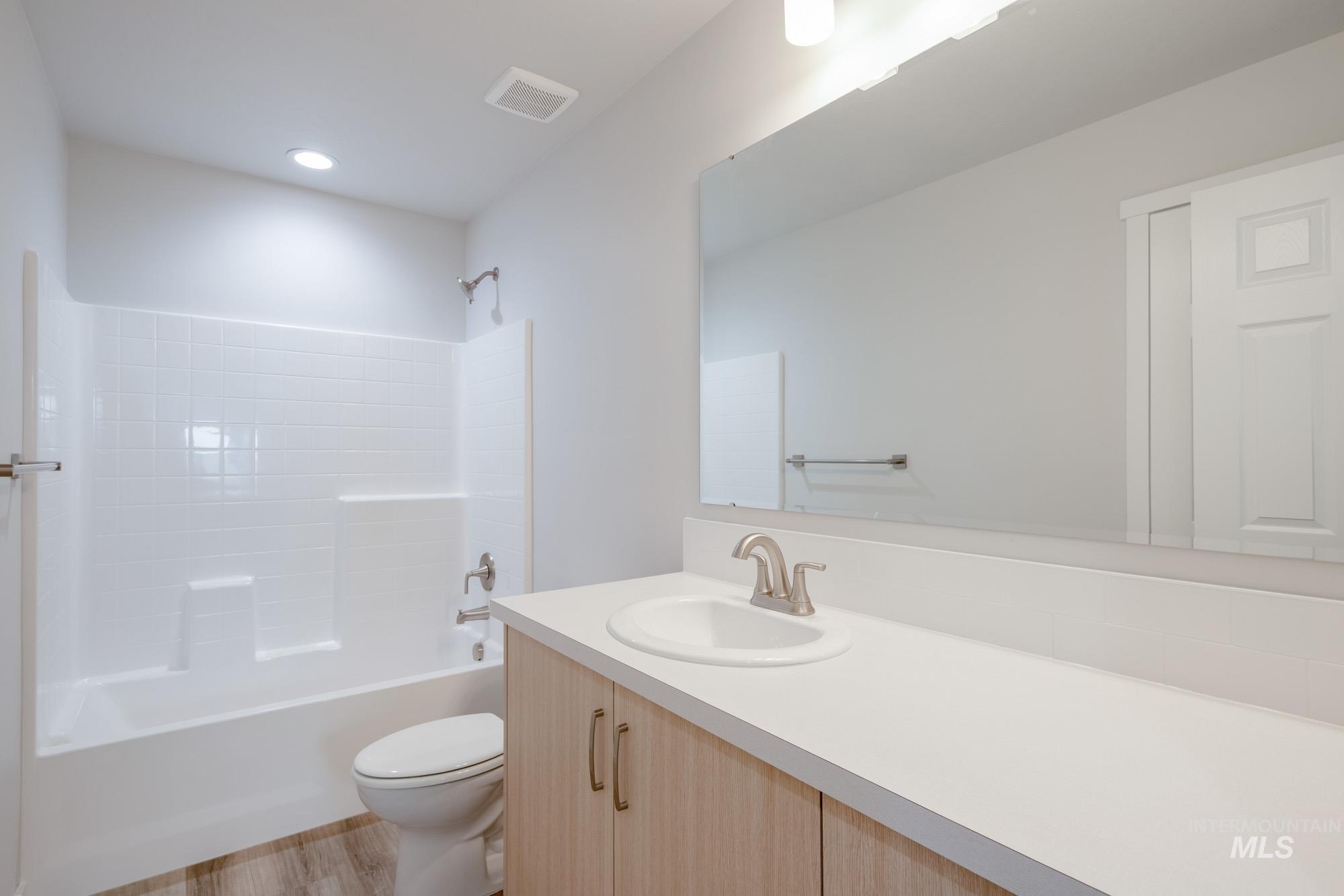 29 S Sweetgrass Pl, Nampa, Idaho 83651, 3 Bedrooms, 2.5 Bathrooms, Residential For Sale, Price $430,990, 98976277