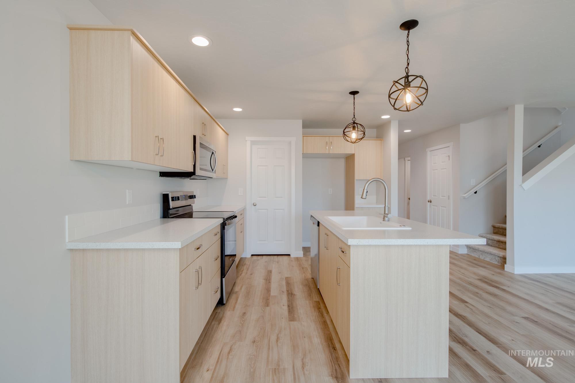 29 S Sweetgrass Pl, Nampa, Idaho 83651, 3 Bedrooms, 2.5 Bathrooms, Residential For Sale, Price $430,990, 98976277