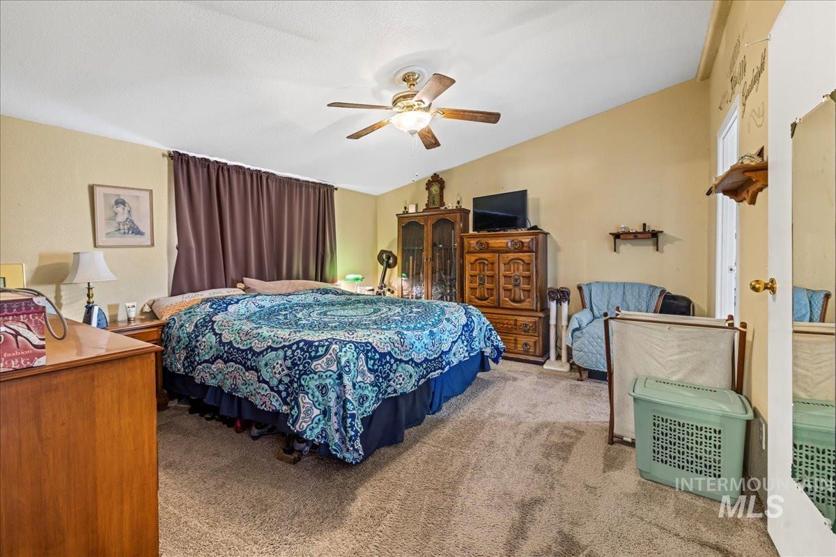 12571 Lake Shore Dr, Nampa, Idaho 83686, 3 Bedrooms, 2.5 Bathrooms, Residential For Sale, Price $675,000, 98976279