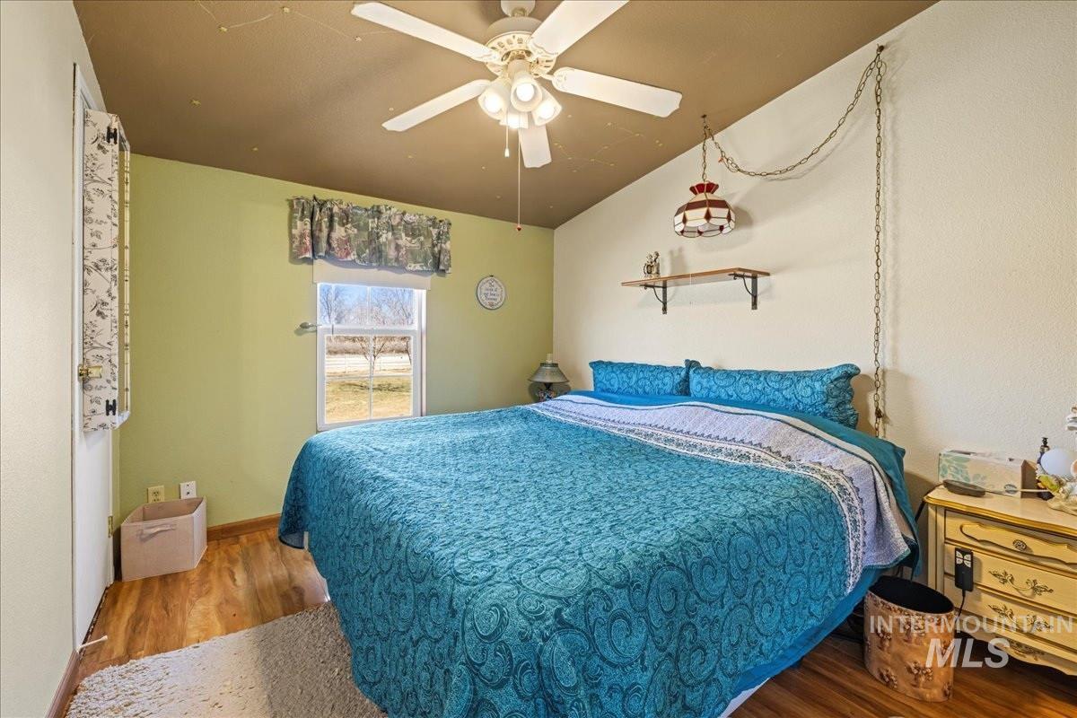 12571 Lake Shore Dr, Nampa, Idaho 83686, 3 Bedrooms, 2.5 Bathrooms, Residential For Sale, Price $675,000, 98976279