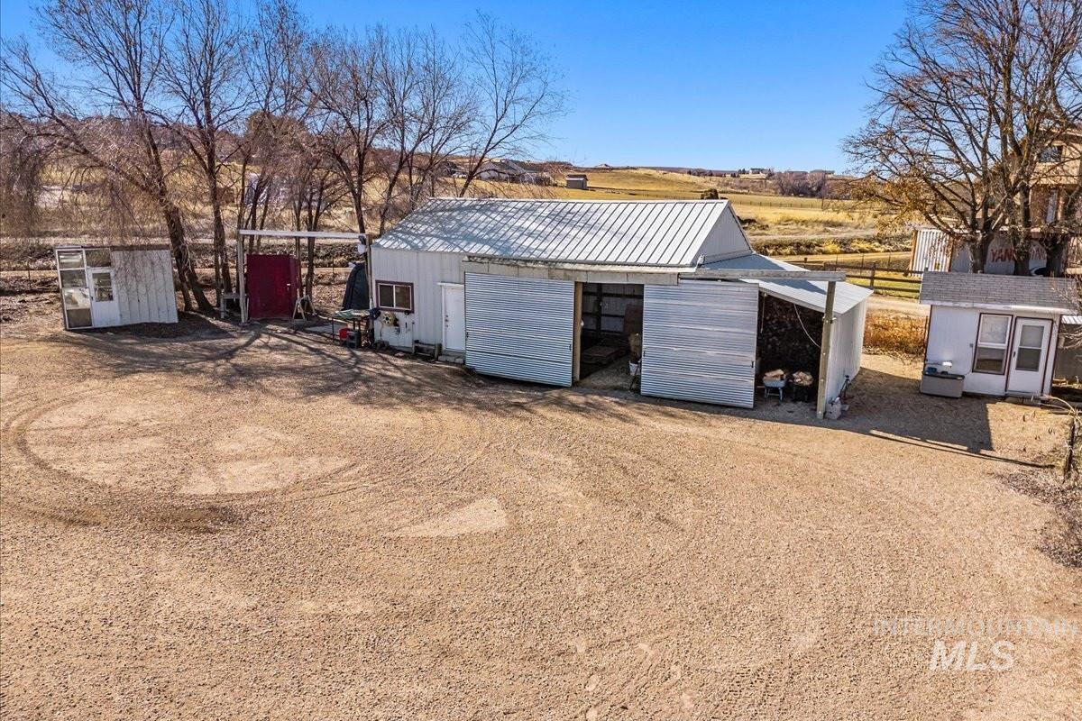 12571 Lake Shore Dr, Nampa, Idaho 83686, 3 Bedrooms, 2.5 Bathrooms, Residential For Sale, Price $675,000, 98976279