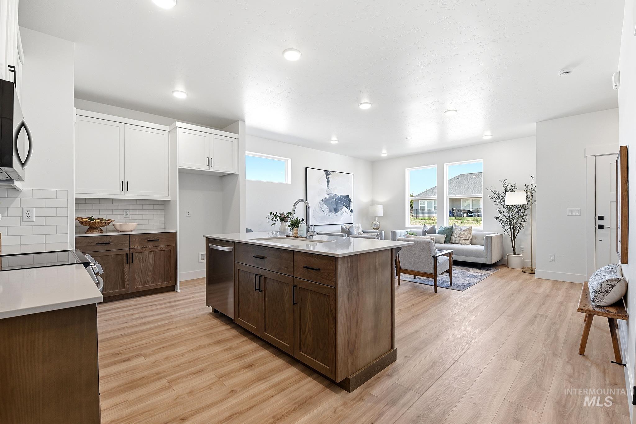 2122 E Deep Purple Ln, Meridian, Idaho 83642, 2 Bedrooms, 2.5 Bathrooms, Residential For Sale, Price $417,900, 98976280
