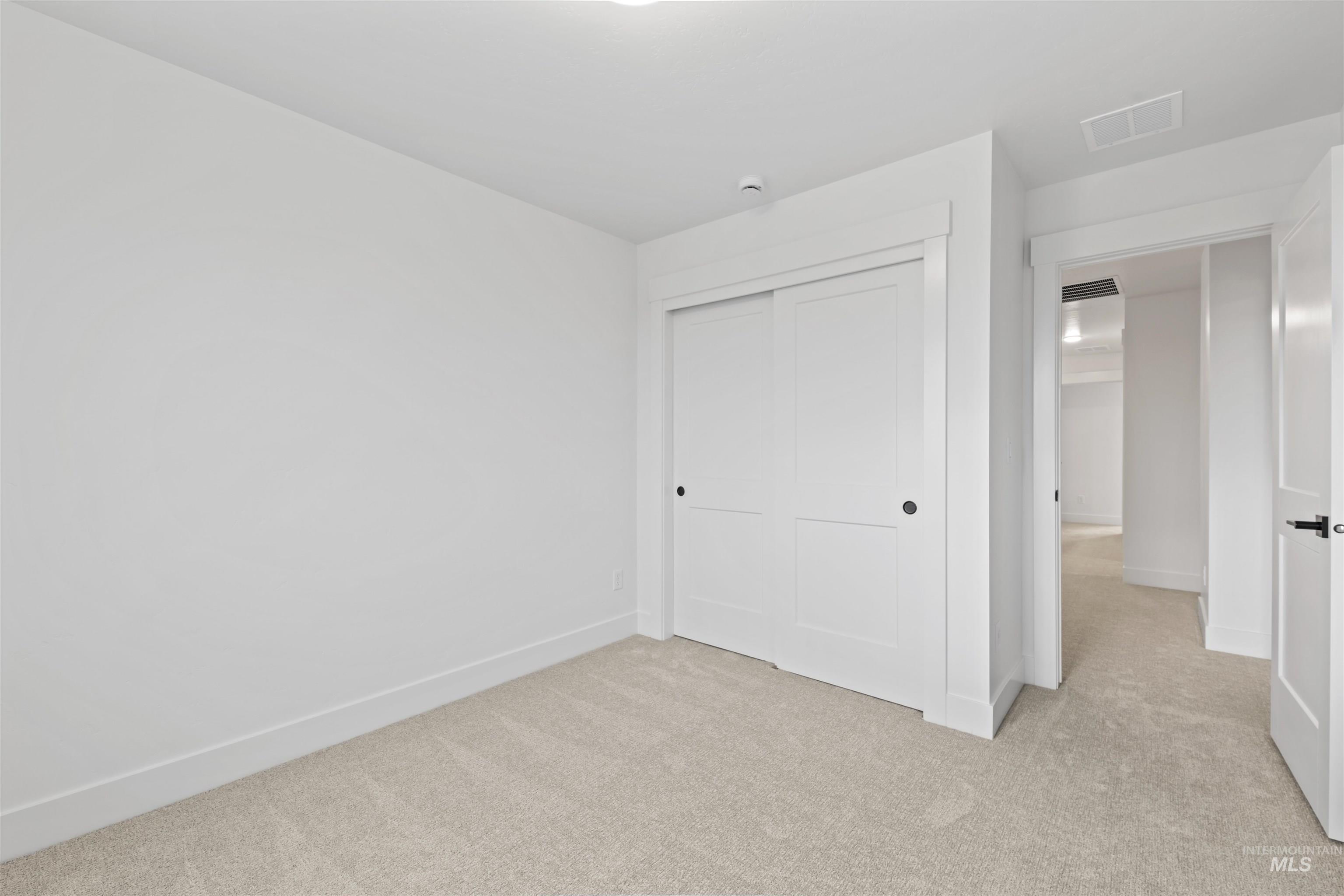 2122 E Deep Purple Ln, Meridian, Idaho 83642, 2 Bedrooms, 2.5 Bathrooms, Residential For Sale, Price $417,900, 98976280