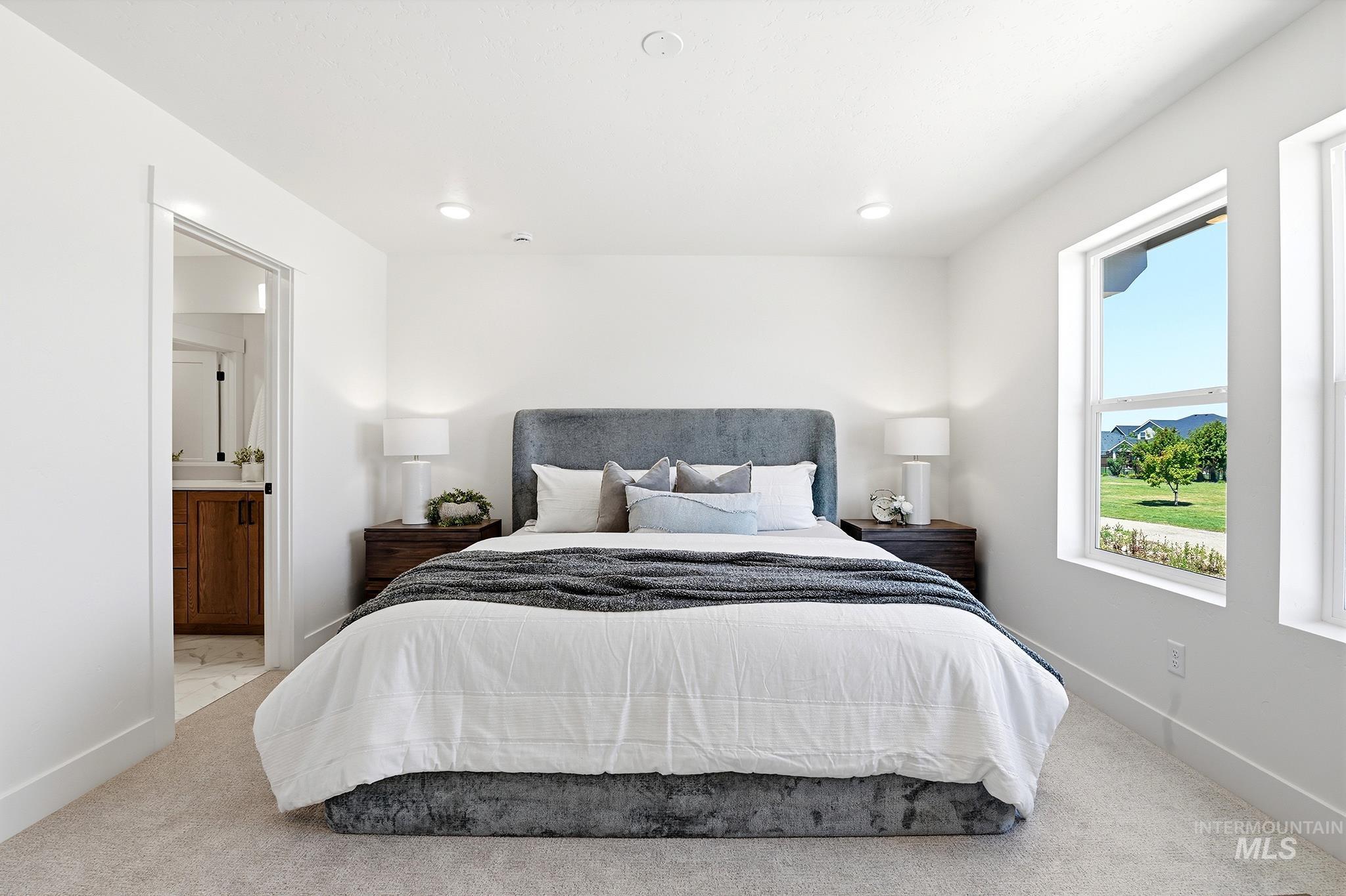 2122 E Deep Purple Ln, Meridian, Idaho 83642, 2 Bedrooms, 2.5 Bathrooms, Residential For Sale, Price $417,900, 98976280