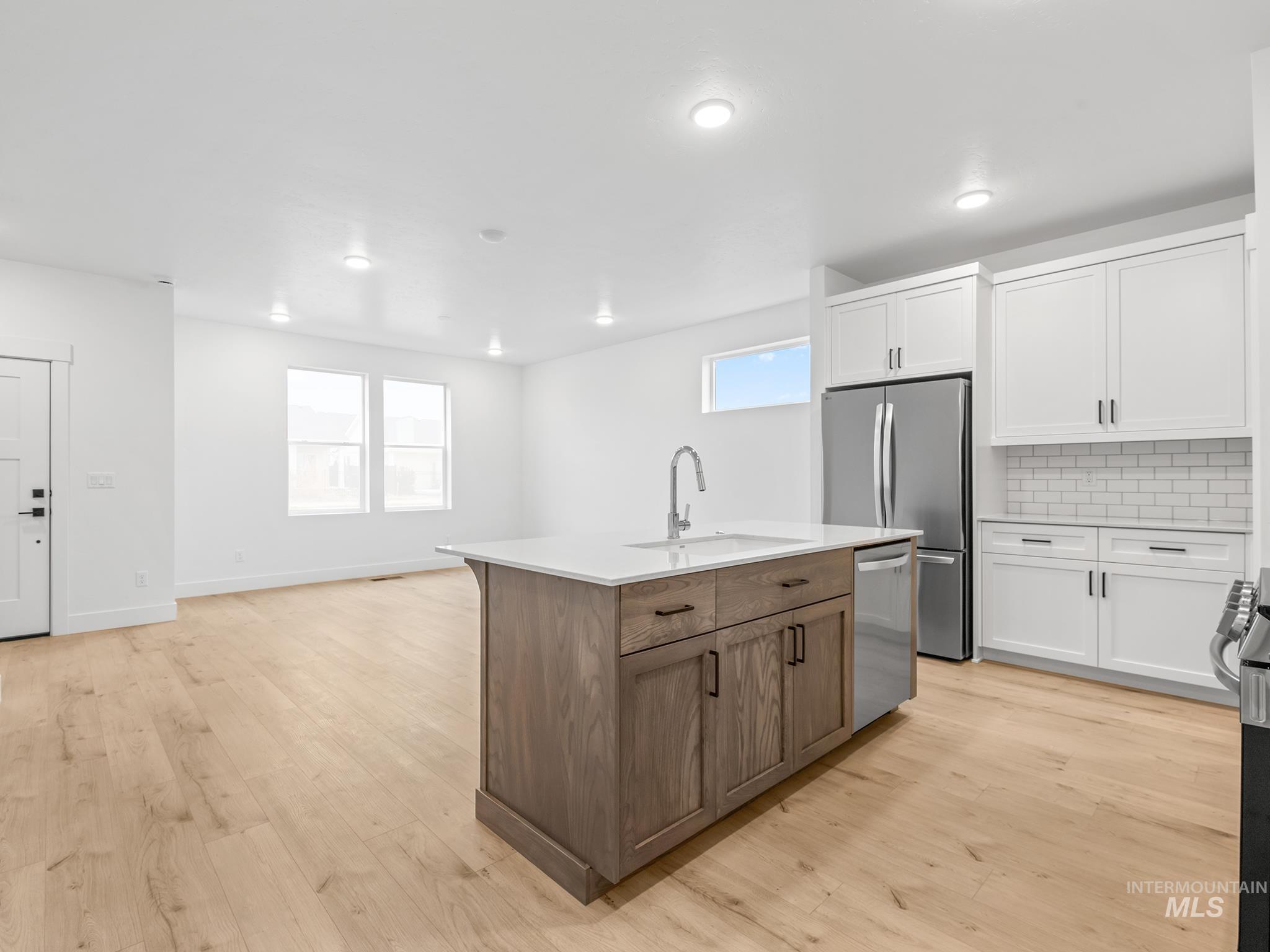 2122 E Deep Purple Ln, Meridian, Idaho 83642, 2 Bedrooms, 2.5 Bathrooms, Residential For Sale, Price $417,900, 98976280