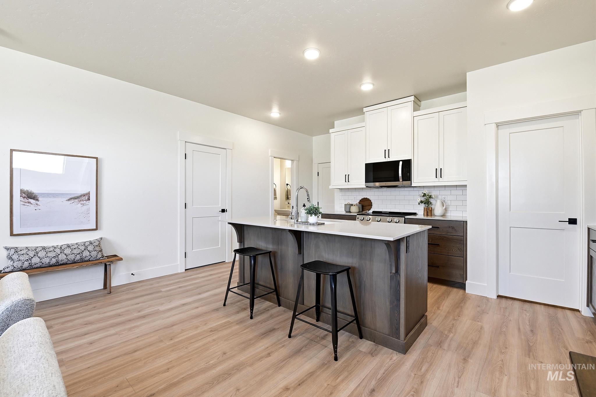 2122 E Deep Purple Ln, Meridian, Idaho 83642, 2 Bedrooms, 2.5 Bathrooms, Residential For Sale, Price $417,900, 98976280