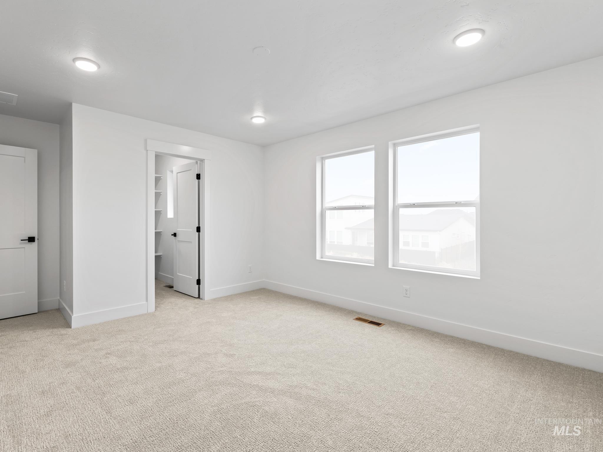 2122 E Deep Purple Ln, Meridian, Idaho 83642, 2 Bedrooms, 2.5 Bathrooms, Residential For Sale, Price $417,900, 98976280