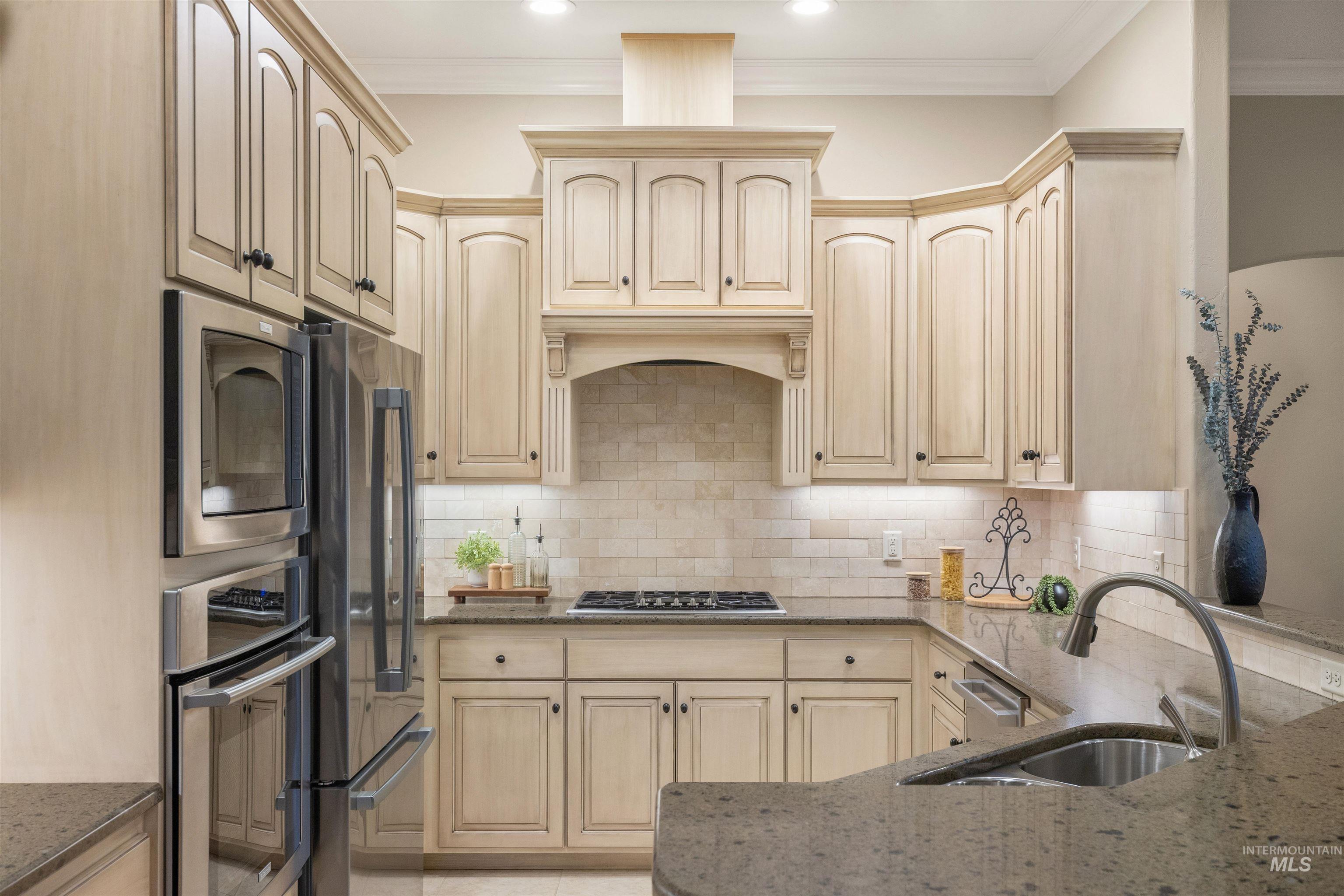 31 Riverpoint Dr, Asotin, Washington 99402, 3 Bedrooms, 3 Bathrooms, Residential For Sale, Price $769,950, 98976282