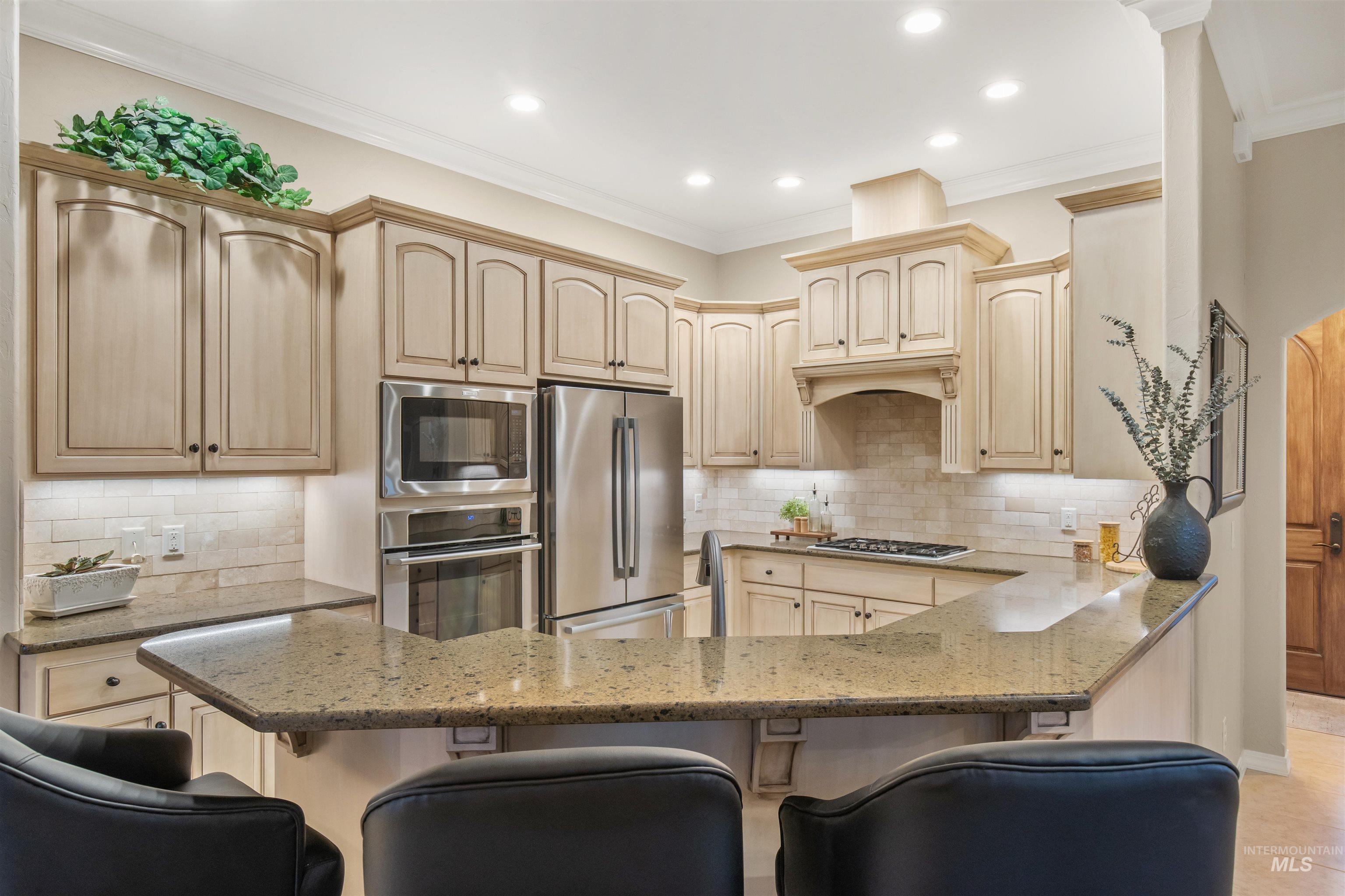 31 Riverpoint Dr, Asotin, Washington 99402, 3 Bedrooms, 3 Bathrooms, Residential For Sale, Price $769,950, 98976282