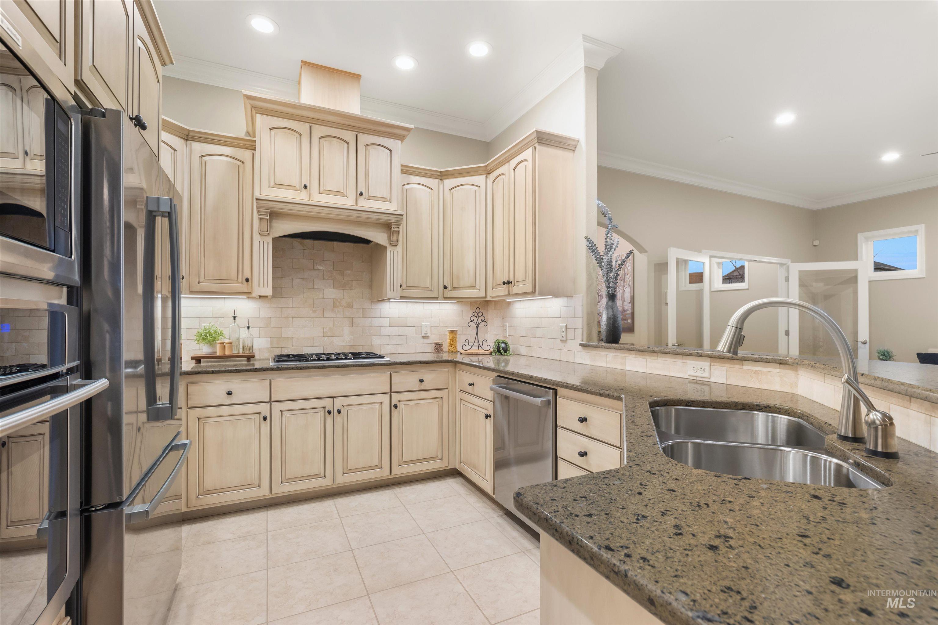 31 Riverpoint Dr, Asotin, Washington 99402, 3 Bedrooms, 3 Bathrooms, Residential For Sale, Price $769,950, 98976282