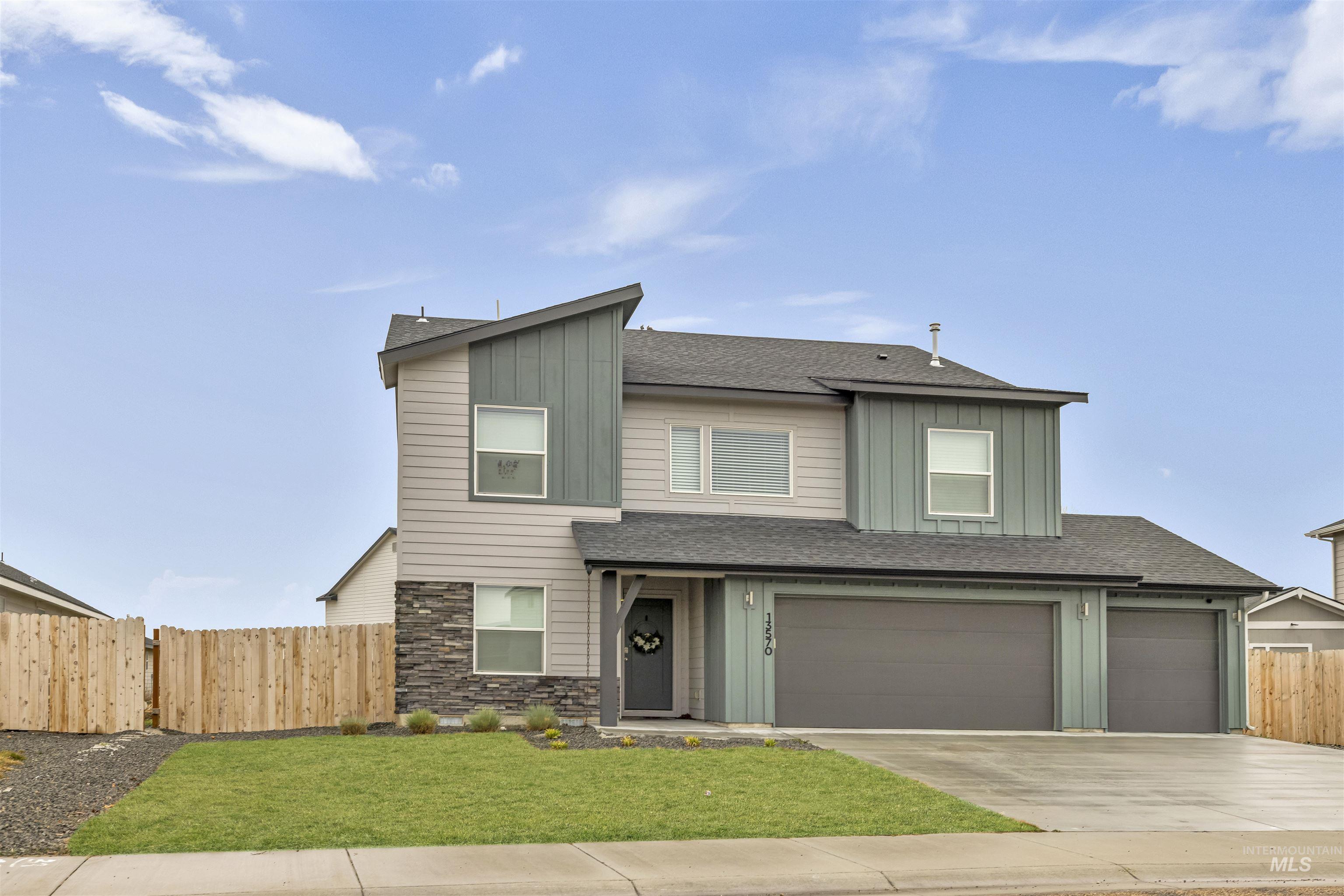 13570 Nisene Dr, Caldwell, Idaho 83607, 4 Bedrooms, 2.5 Bathrooms, Residential For Sale, Price $499,000, 98976284
