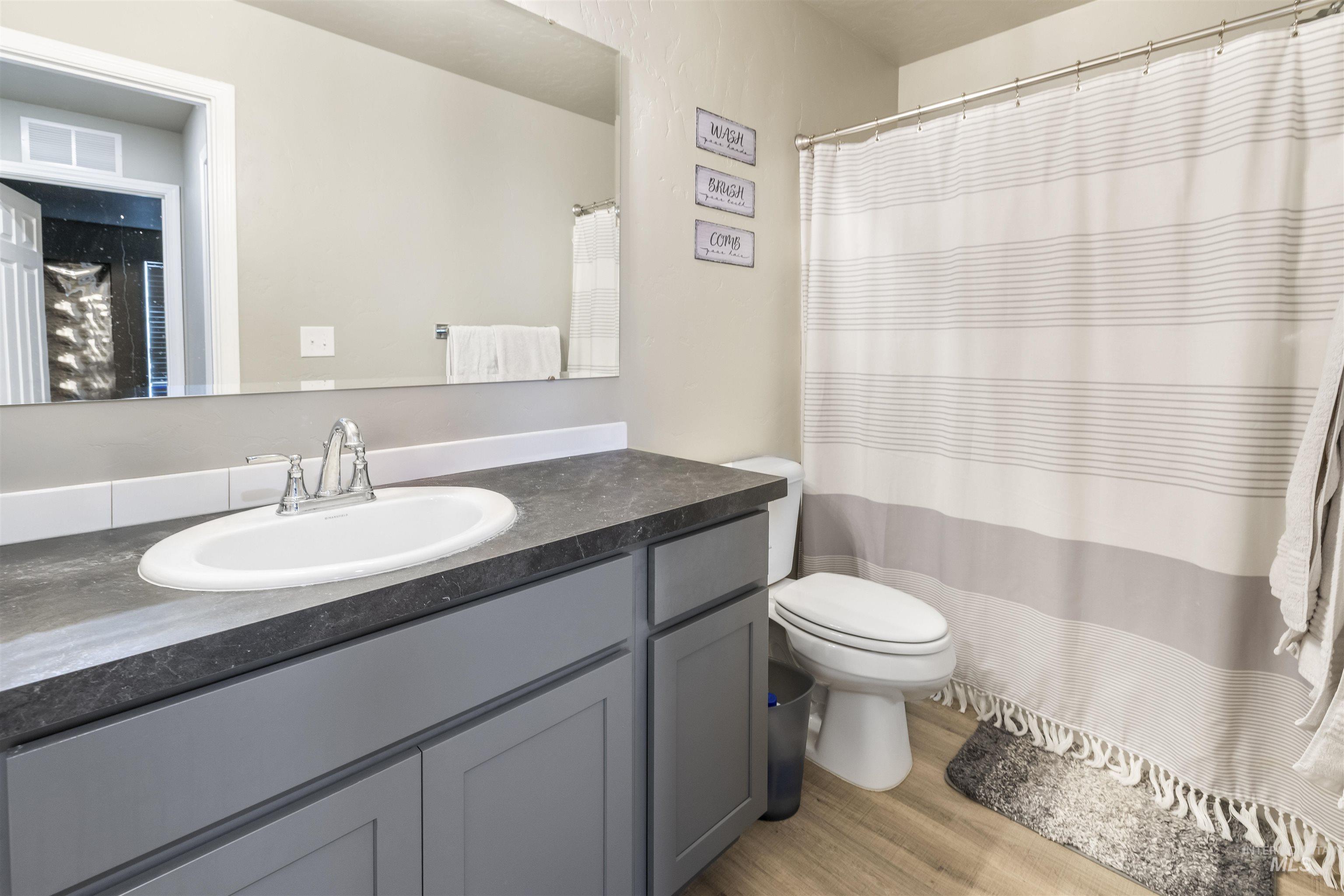 13570 Nisene Dr, Caldwell, Idaho 83607, 4 Bedrooms, 2.5 Bathrooms, Residential For Sale, Price $499,000, 98976284