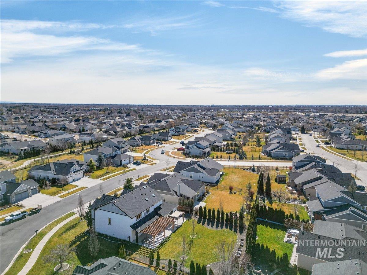 1145 N Foudy Lane, Eagle, Idaho 83616, 4 Bedrooms, 2 Bathrooms, Residential For Sale, Price $769,000,MLS 98976286