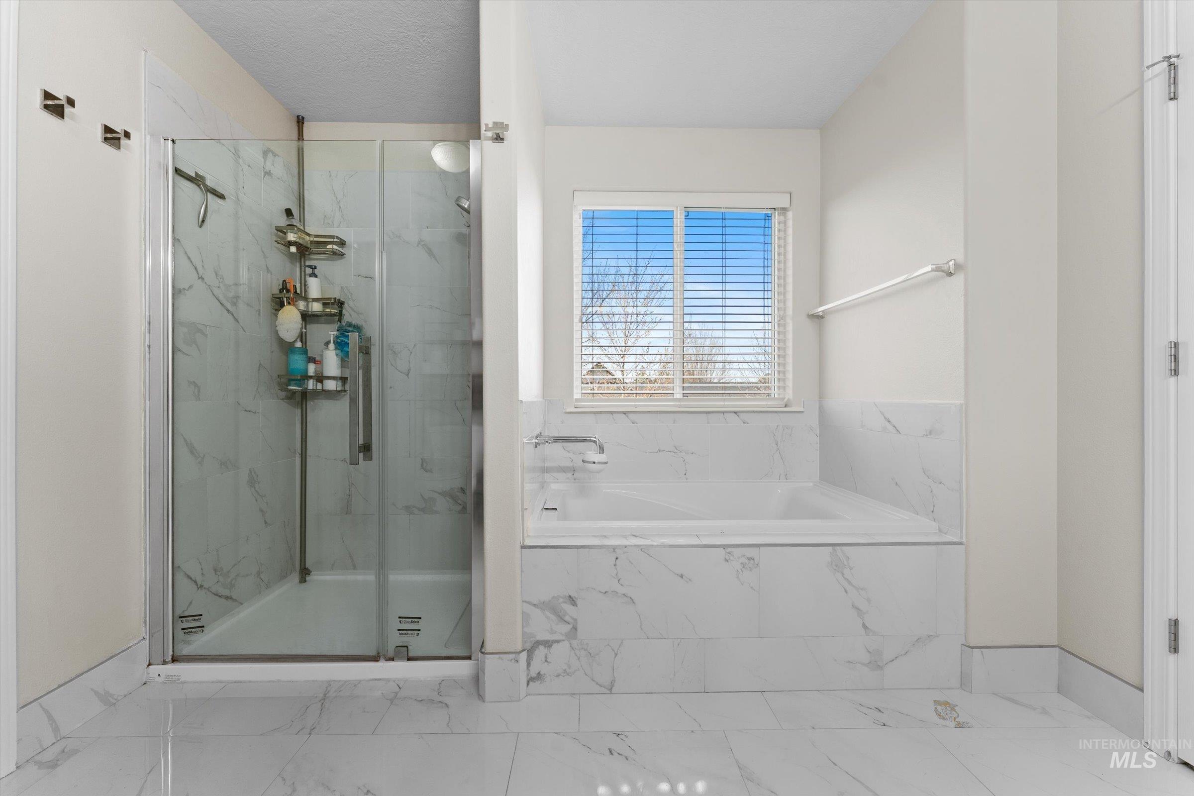 1935 N Maroon Avenue, Kuna, Idaho 83634, 4 Bedrooms, 2.5 Bathrooms, Residential For Sale, Price $529,000, 98976287