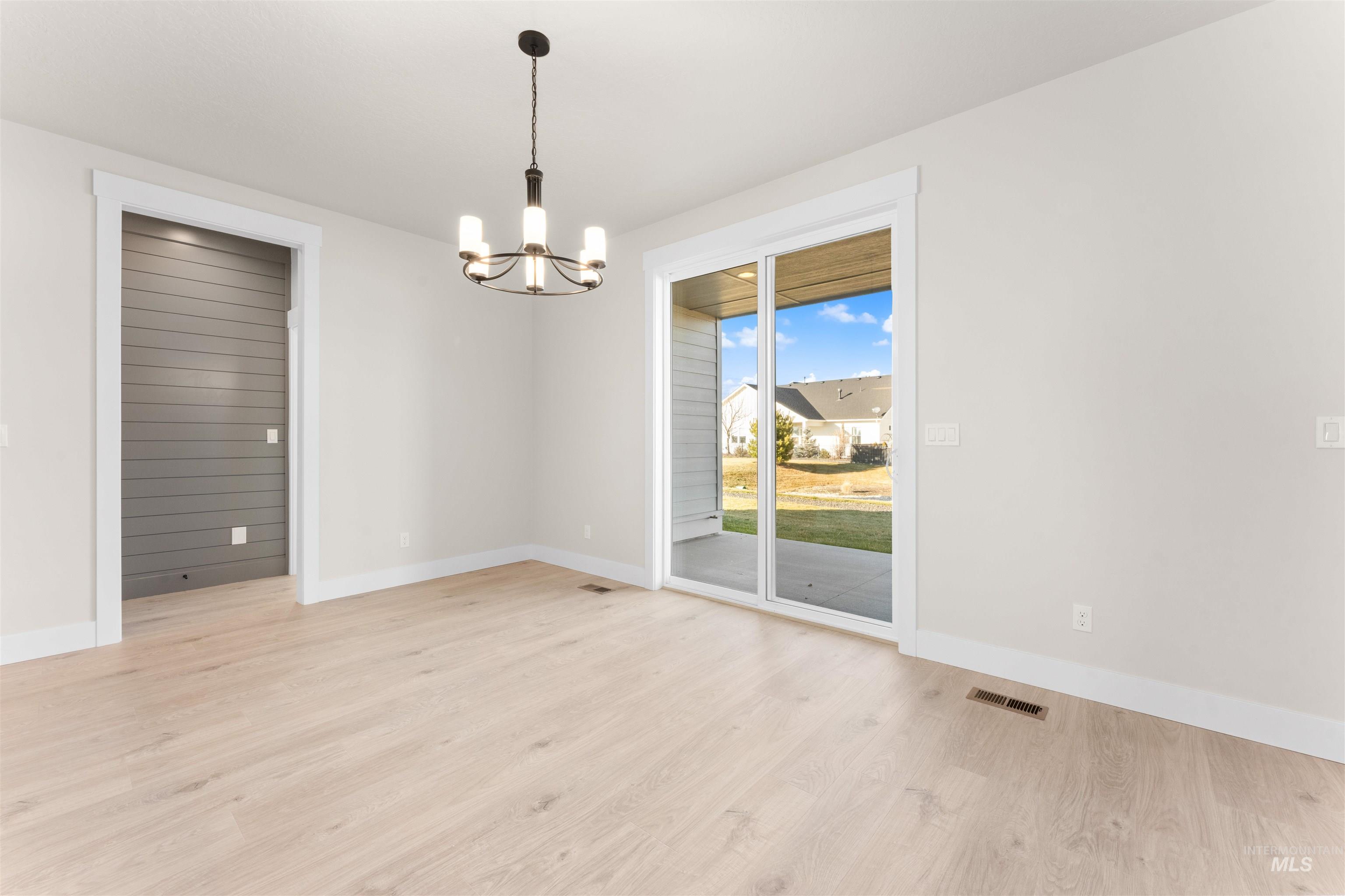 8076 Tandy Cove St, Middleton, Idaho 83644, 4 Bedrooms, 2.5 Bathrooms, Residential For Sale, Price $644,900,MLS 98976289