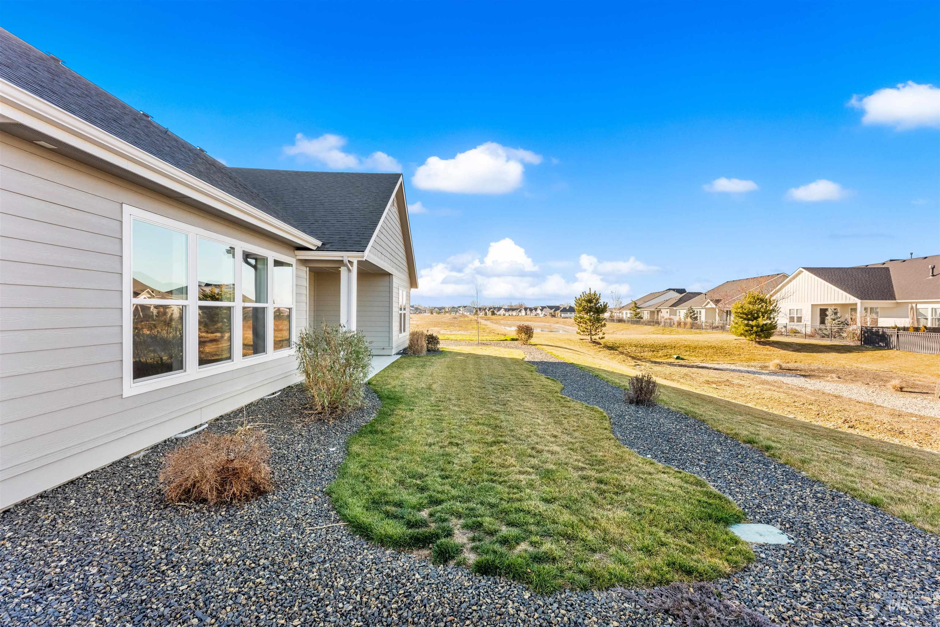 8076 Tandy Cove St, Middleton, Idaho 83644, 4 Bedrooms, 2.5 Bathrooms, Residential For Sale, Price $644,900,MLS 98976289
