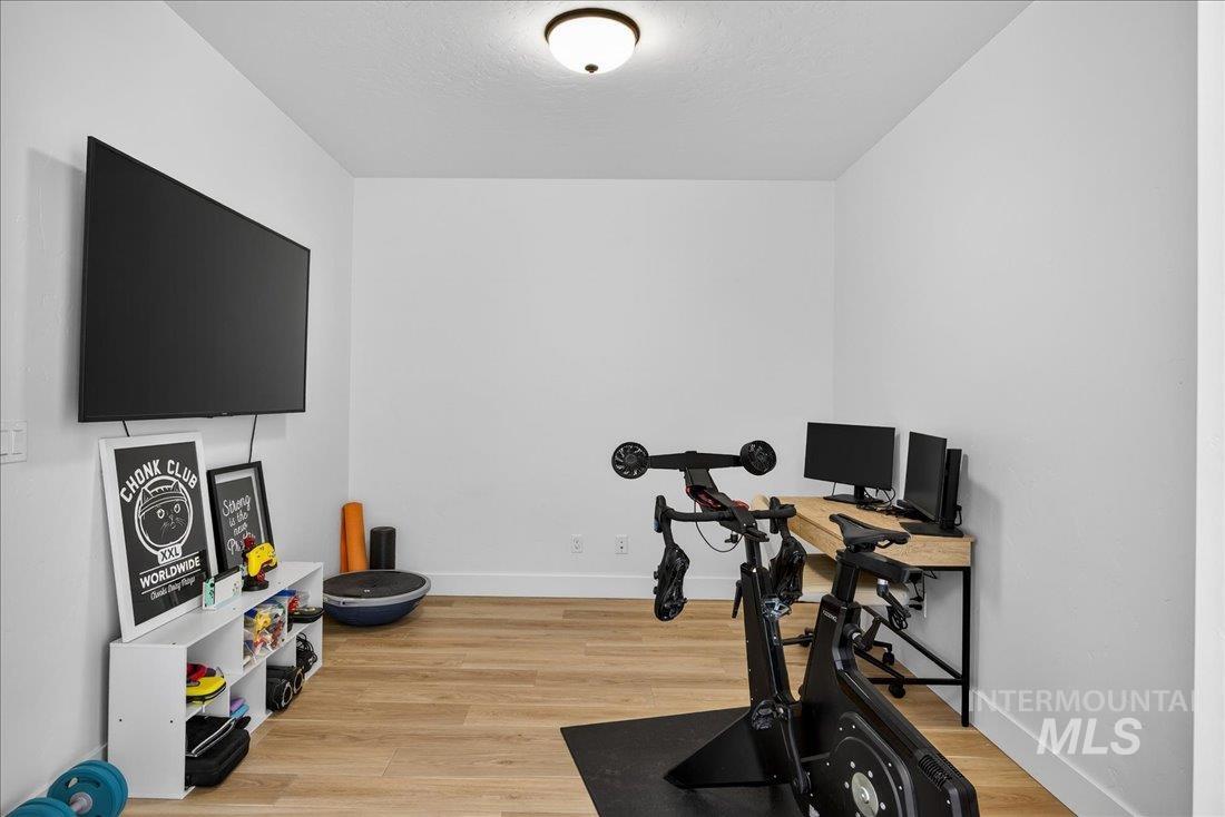 8509 W Pond Pine St., Star, Idaho 83669, 3 Bedrooms, 2 Bathrooms, Residential For Sale, Price $625,000,MLS 98976291