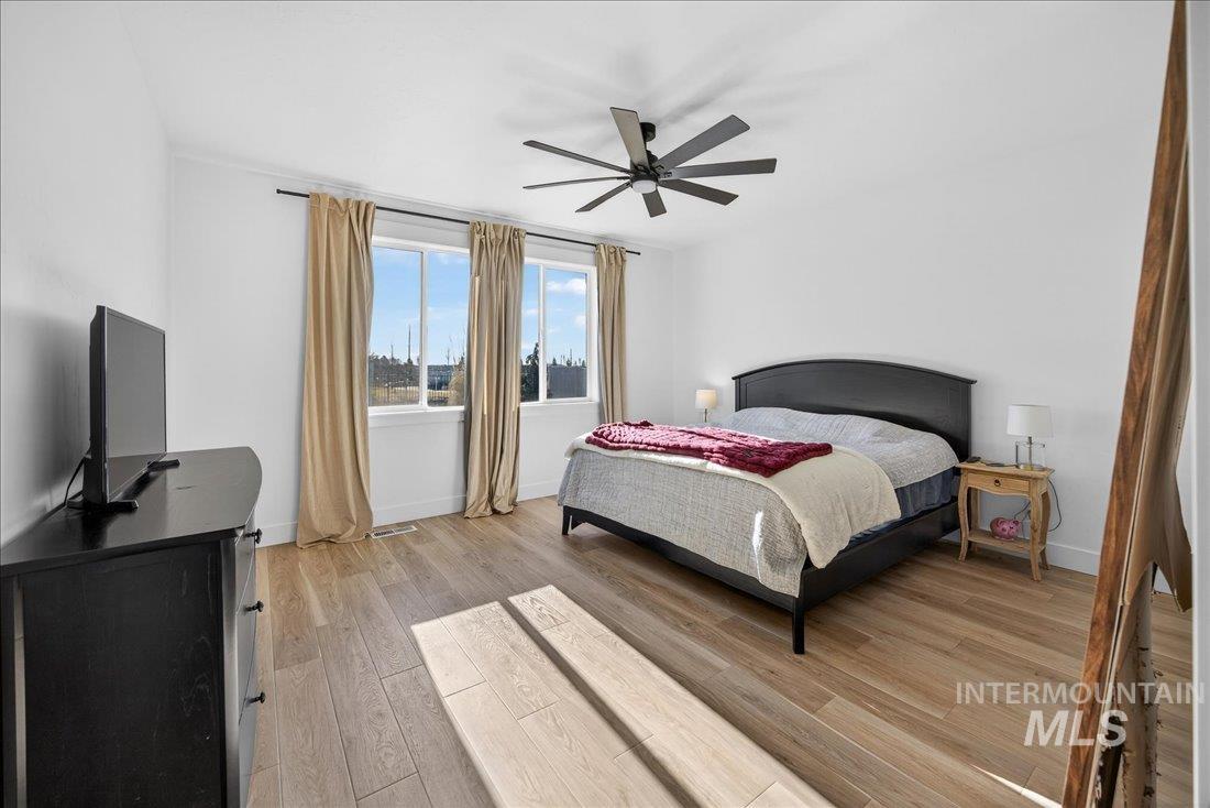 8509 W Pond Pine St., Star, Idaho 83669, 3 Bedrooms, 2 Bathrooms, Residential For Sale, Price $625,000,MLS 98976291