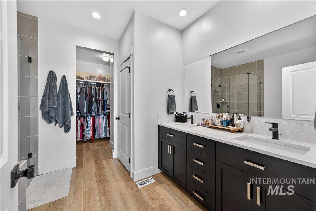 8509 W Pond Pine St., Star, Idaho 83669, 3 Bedrooms, 2 Bathrooms, Residential For Sale, Price $625,000,MLS 98976291