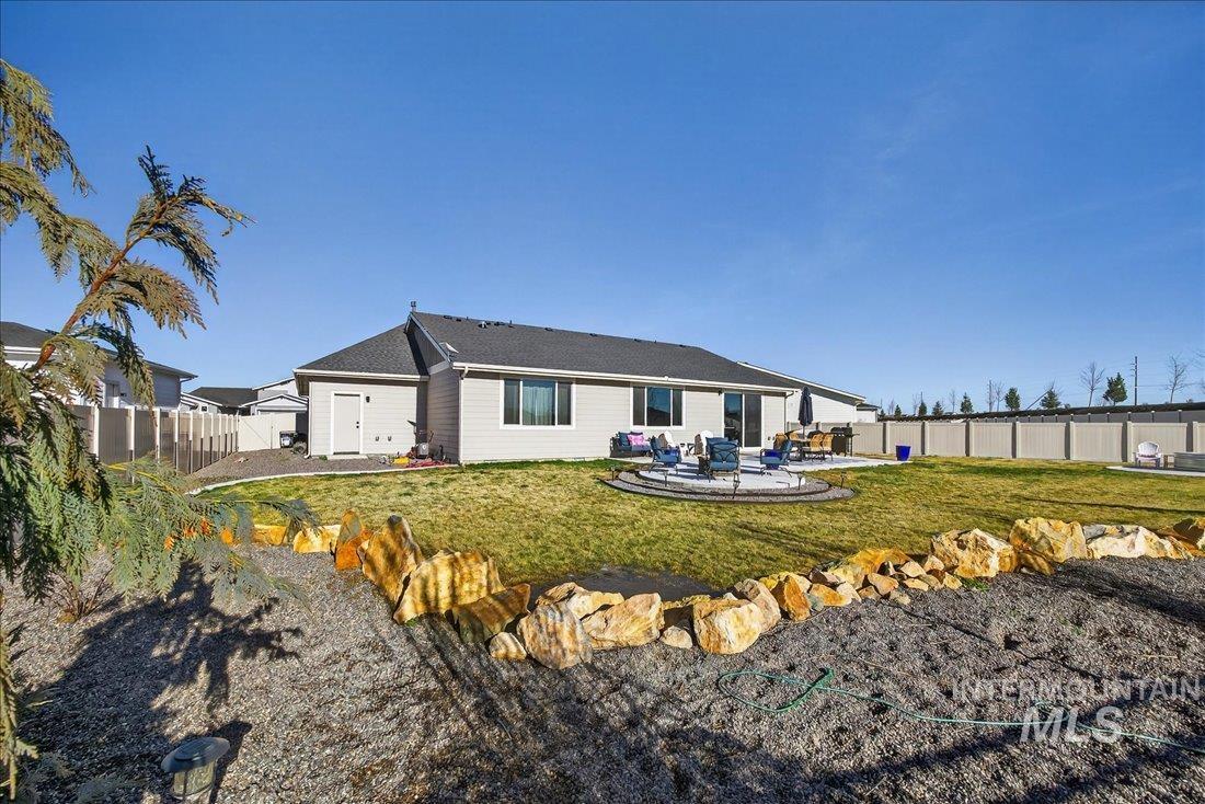 8509 W Pond Pine St., Star, Idaho 83669, 3 Bedrooms, 2 Bathrooms, Residential For Sale, Price $625,000,MLS 98976291