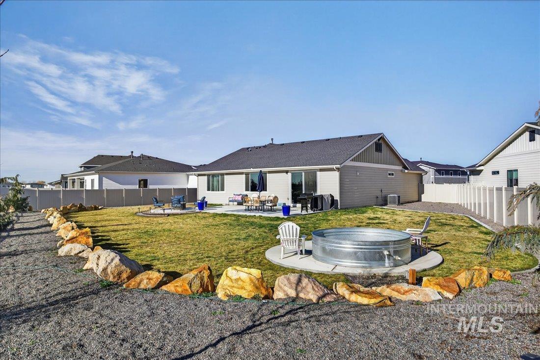 8509 W Pond Pine St., Star, Idaho 83669, 3 Bedrooms, 2 Bathrooms, Residential For Sale, Price $625,000,MLS 98976291