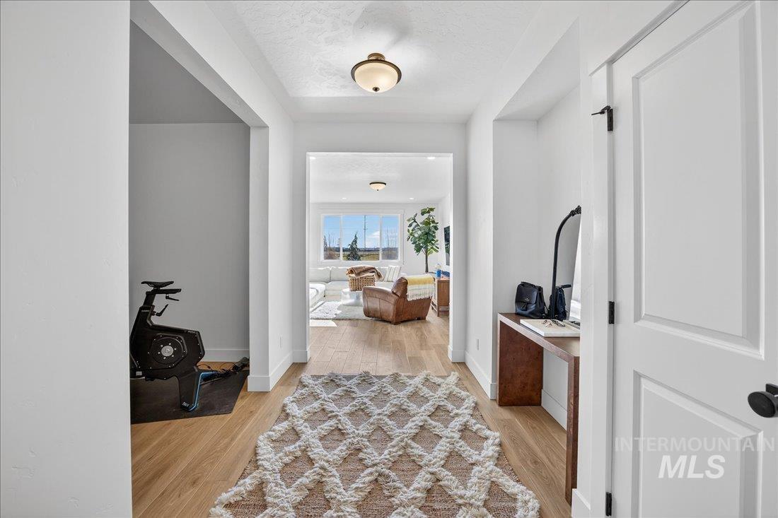 8509 W Pond Pine St., Star, Idaho 83669, 3 Bedrooms, 2 Bathrooms, Residential For Sale, Price $625,000,MLS 98976291