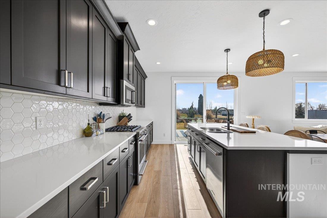 8509 W Pond Pine St., Star, Idaho 83669, 3 Bedrooms, 2 Bathrooms, Residential For Sale, Price $625,000,MLS 98976291